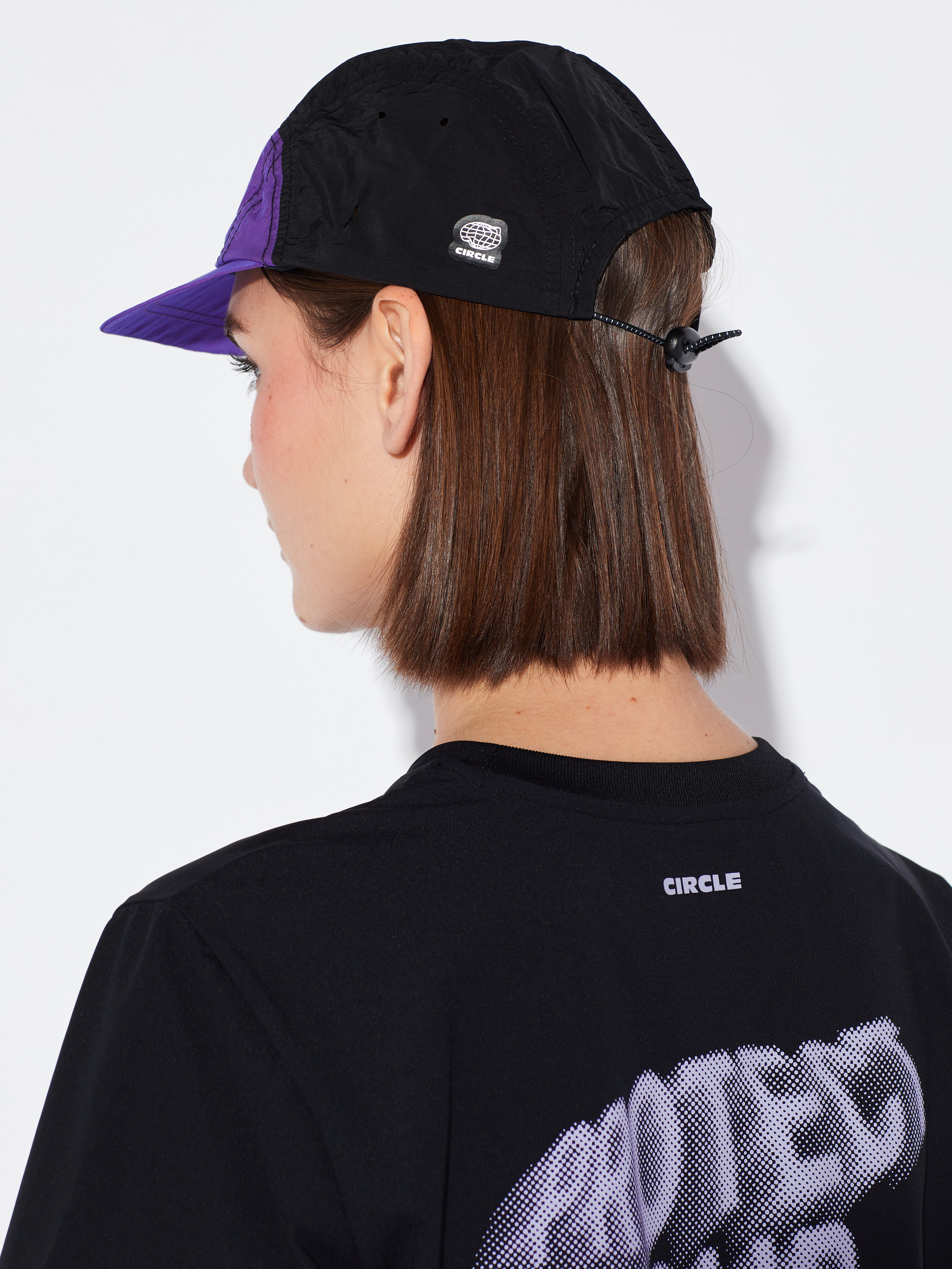 circle-sportswear-casquette-run-pop-ultra-l-g-re-32g-visi-re-souple image 2
