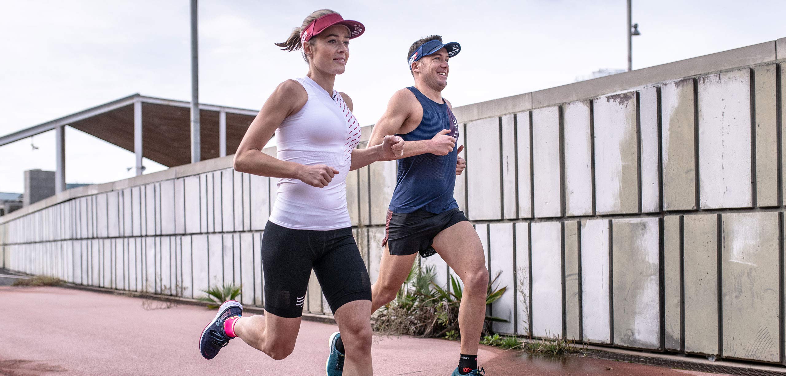 compressport-visi-re-de-running-pro-racing-visi-re-ultra-l-g-re-anti-soleil-unis image 6