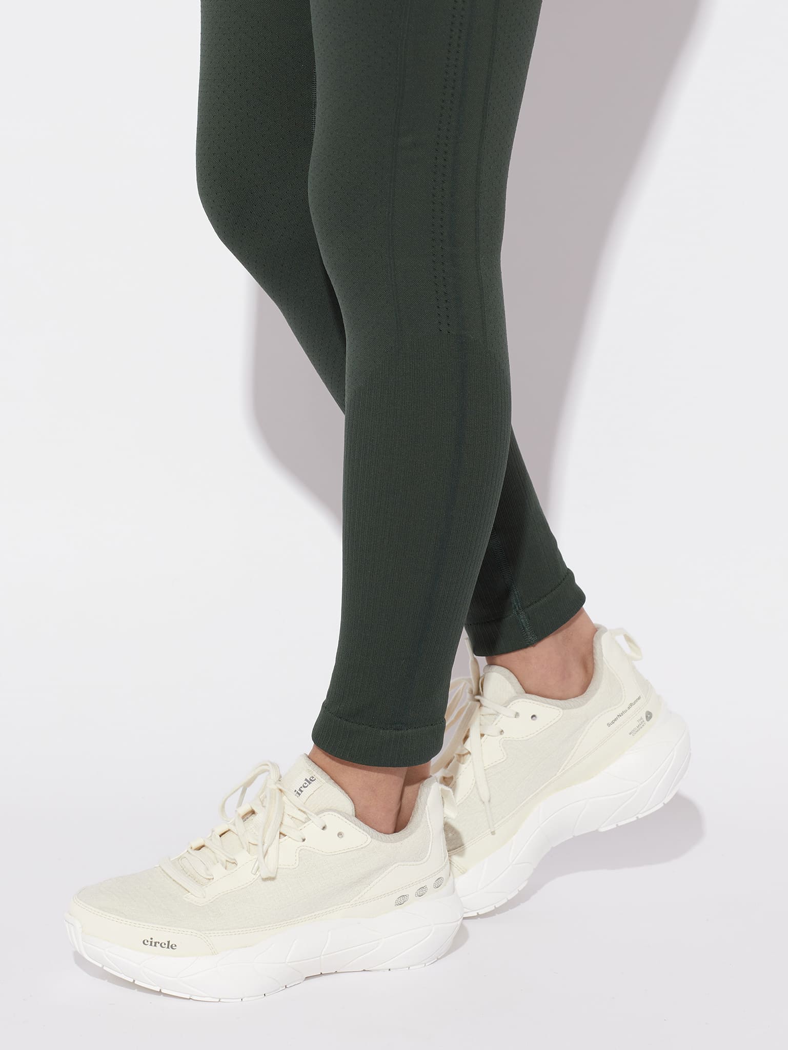 circle-sportswear-legging-seamless-keep-the-flow-femme-taille-haute-sans-lastiqu image 4