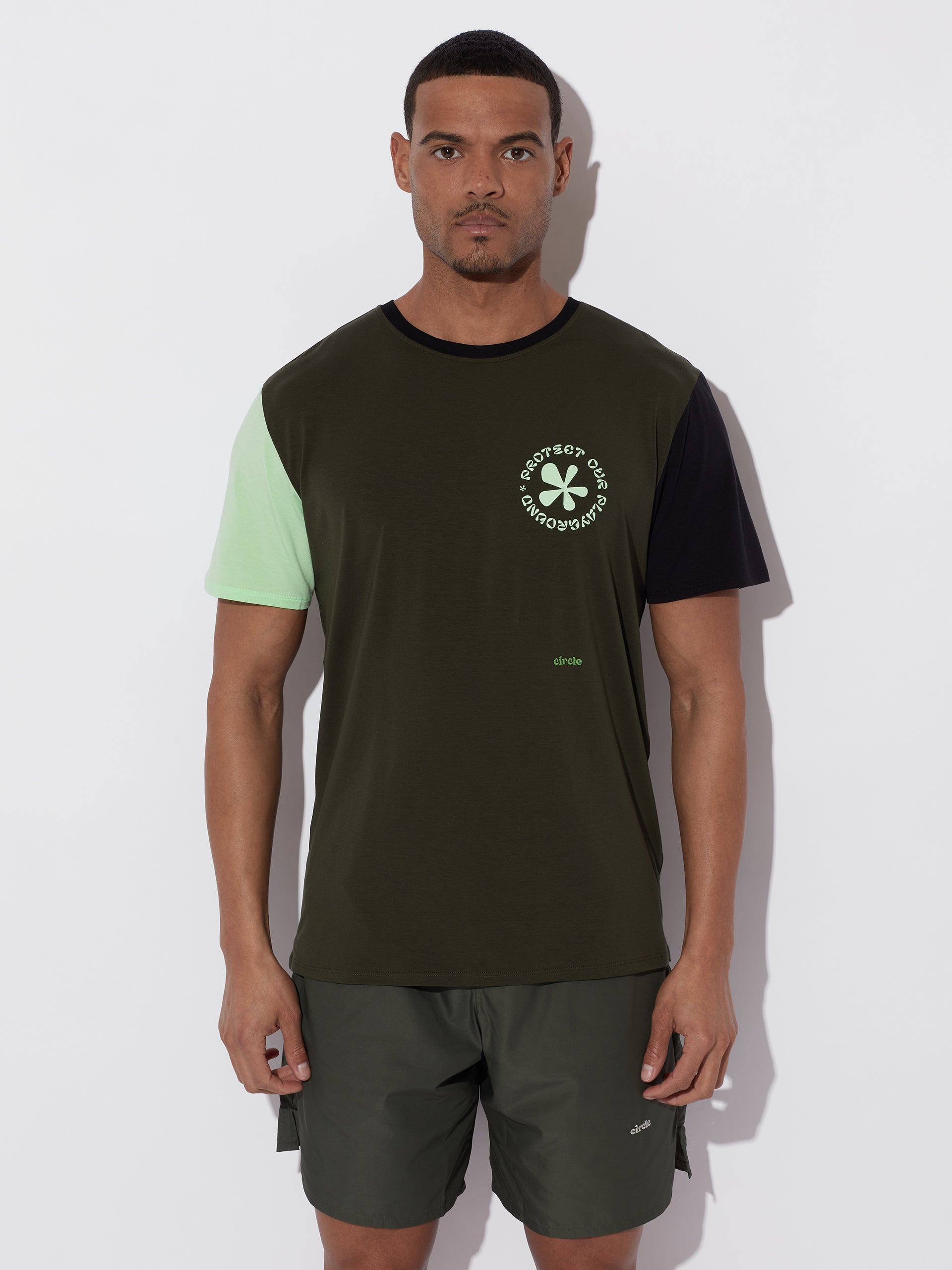 circle-sportswear-t-shirt-iconic-color-block image 1
