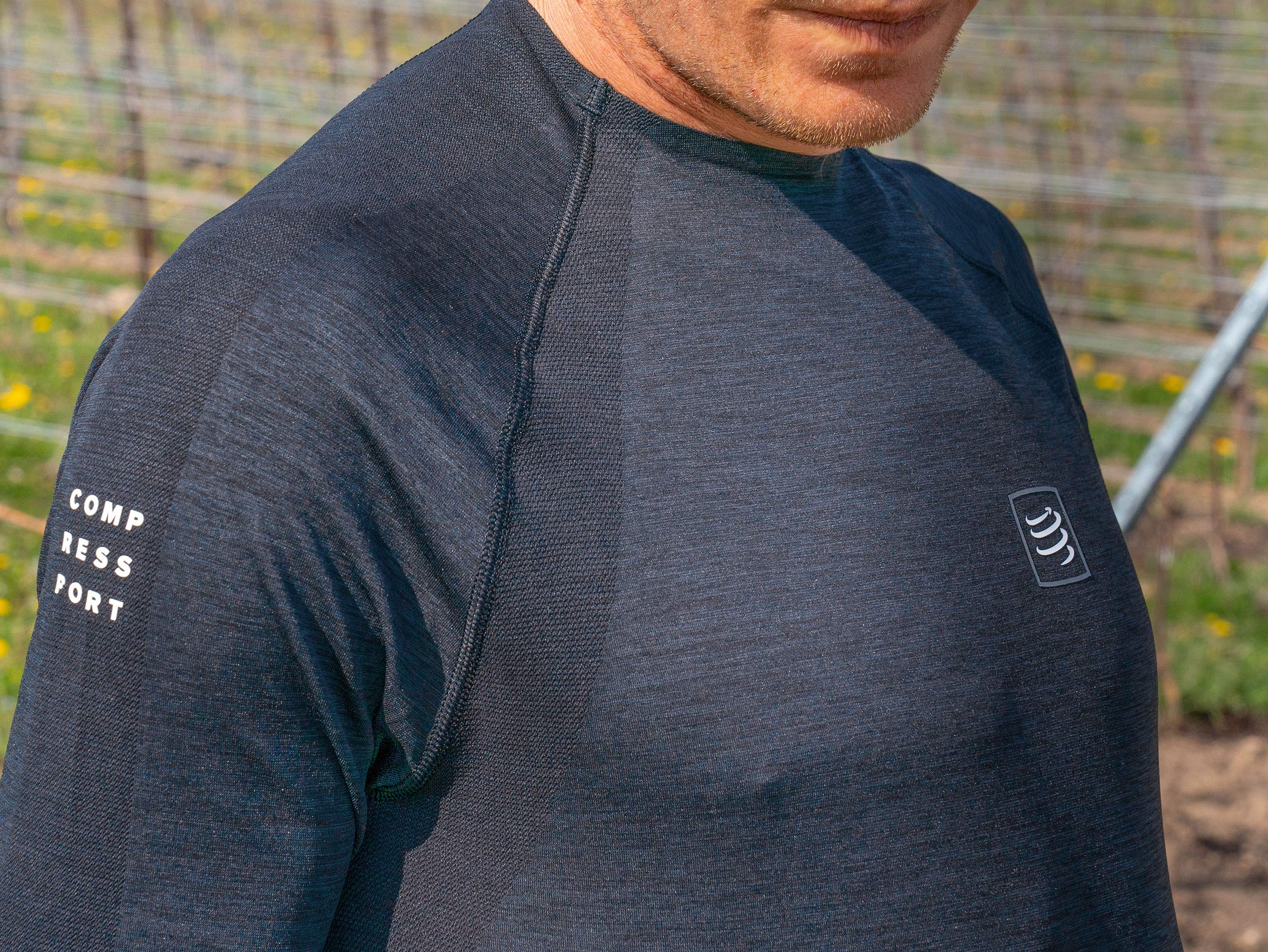 compressport-training-ls-t-shirt-t-shirt-sport-manches-longues-sans-coutures-adu image 4