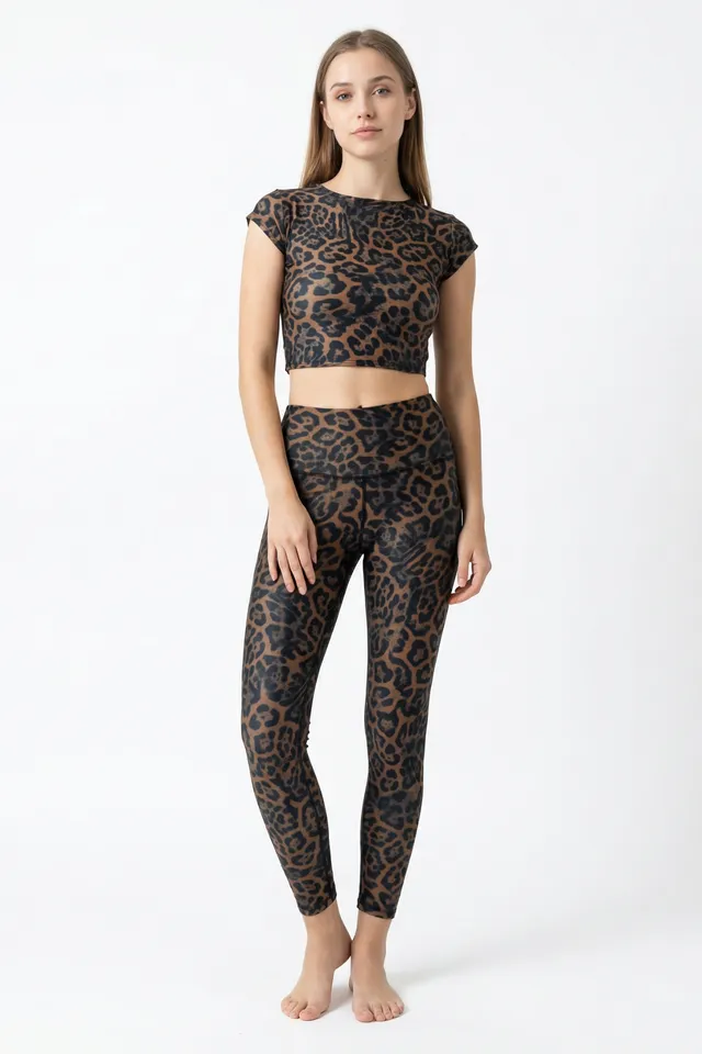 luz-collections-top-camille-panth-re-caramel-crop-top-imprim-panth-re-maintien-i image 1