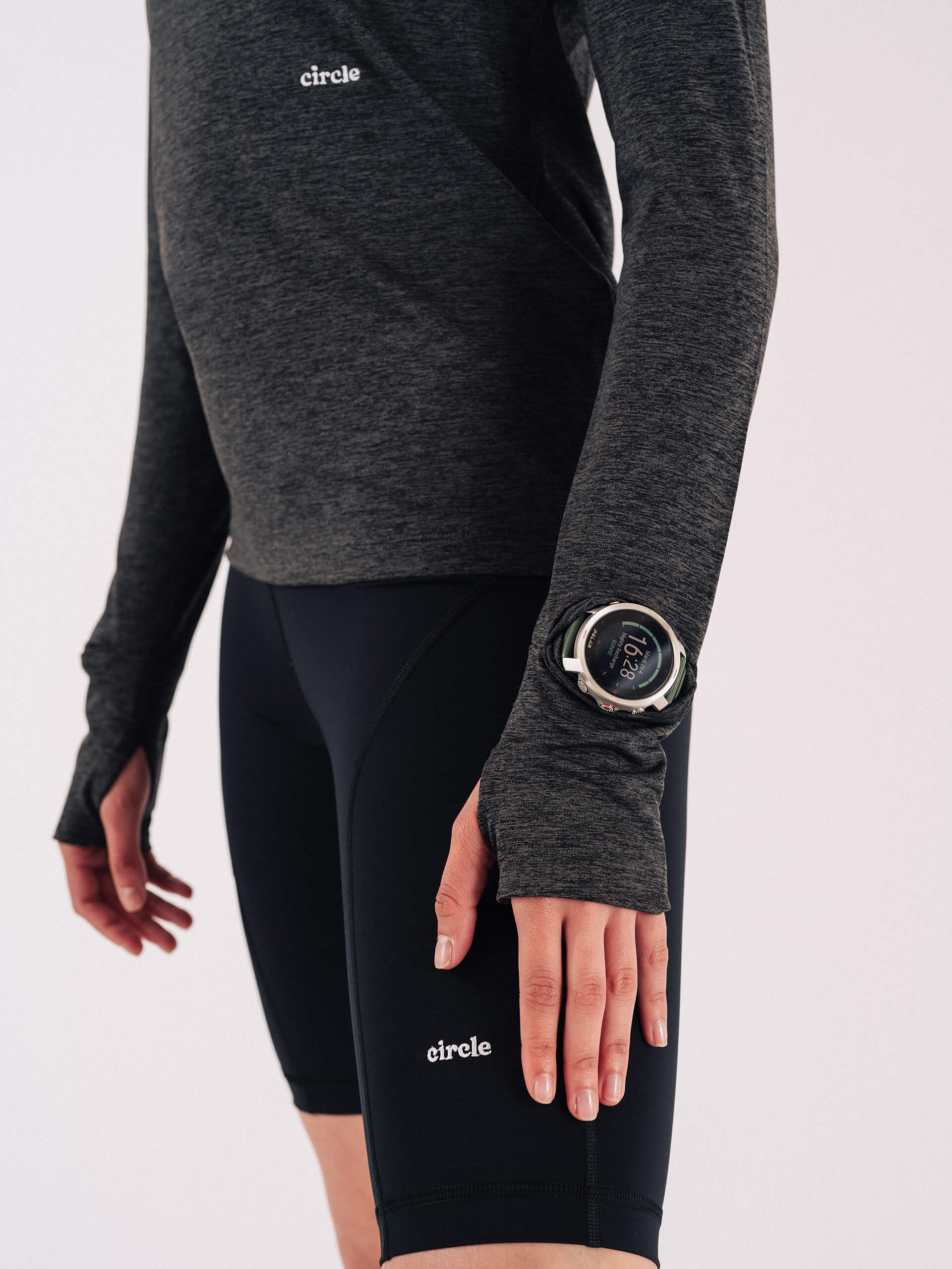 circle-sportswear-t-shirt-manches-longues-motivation-femme-granite-grey-thermor- image 5
