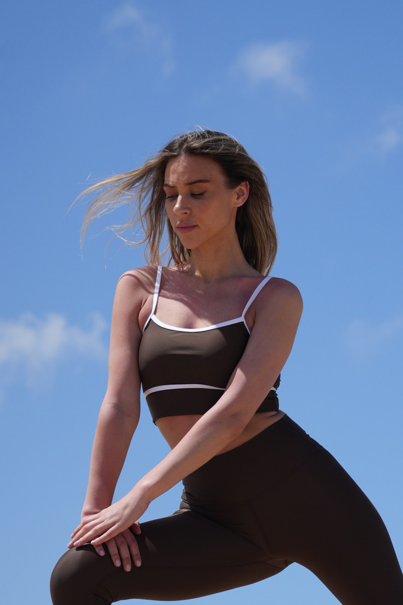 luz-collections-leonie-brassi-re-sport-marron image 2