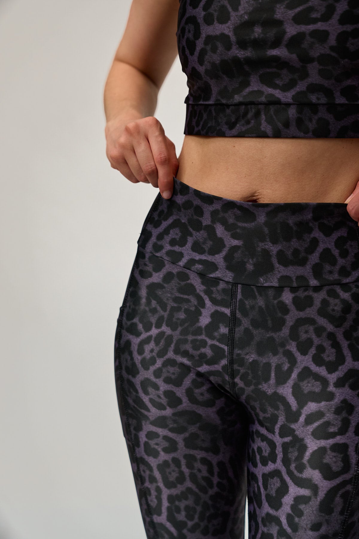 luz-collections-legging-lou-panth-re-violet image 2