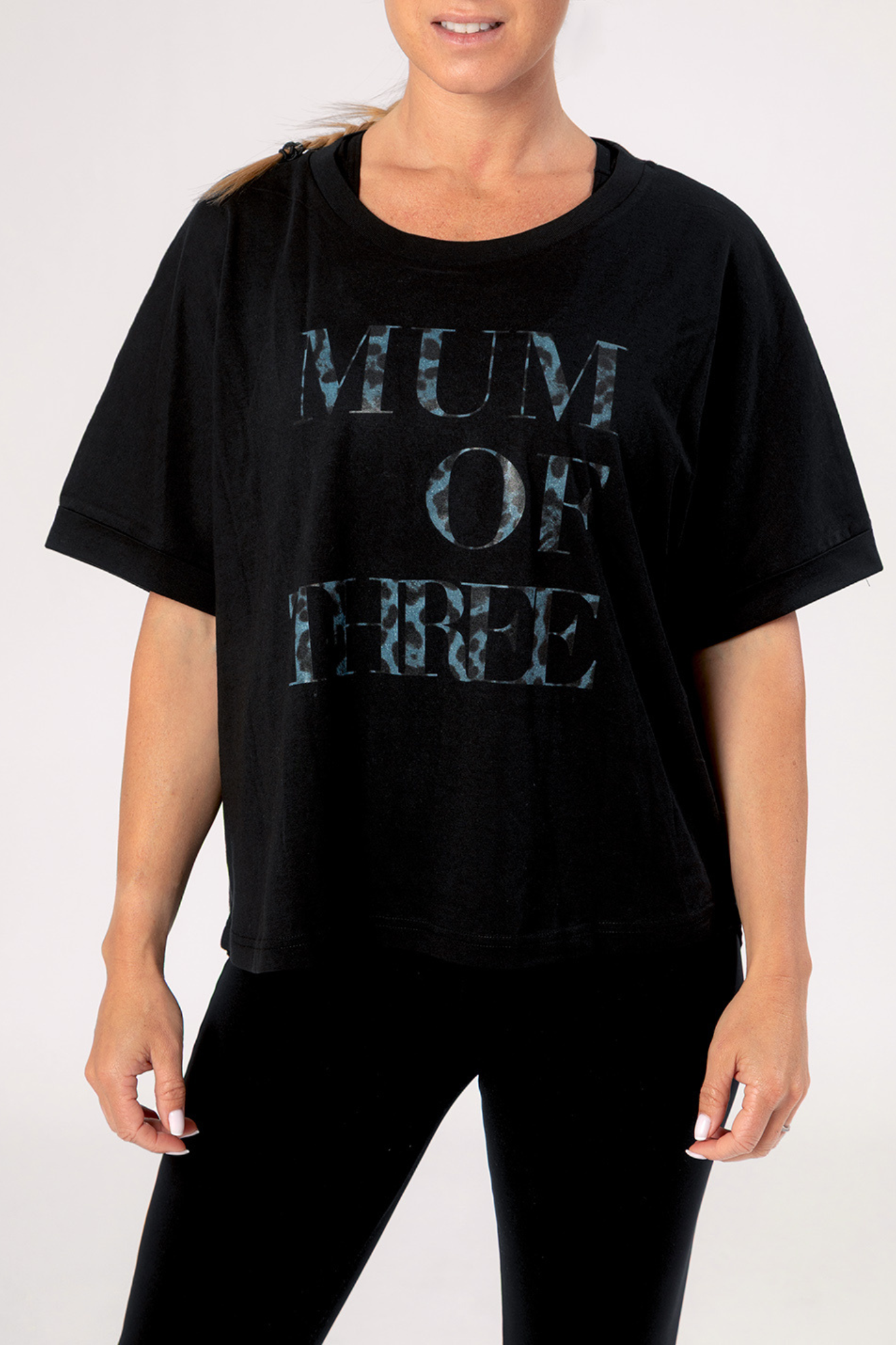 luz-collections-tee-shirt-mum-of-noir-bleu-en-coton-bio-coupe-ample-personnalisa image 2