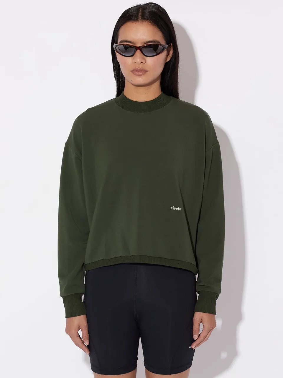 circle-sportswear-sweat-court-get-lucky-femme-col-rond-et-d-coupe-dos-singuli-re image 1