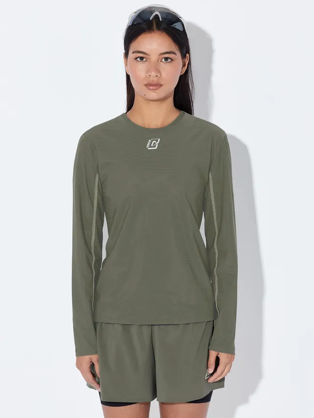 circle-sportswear-t-shirt-manches-longues-legend-femme image 1