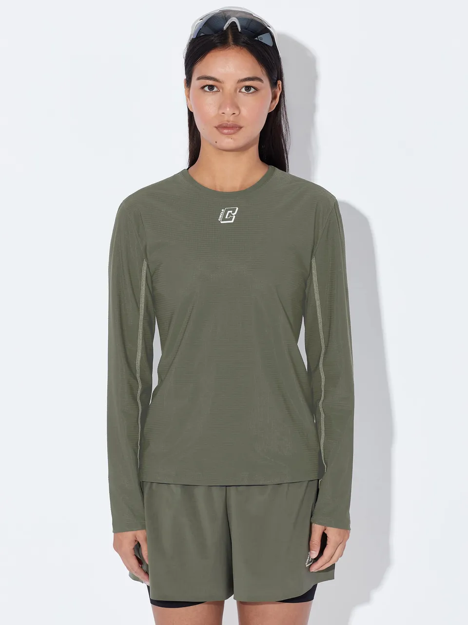 circle-sportswear-t-shirt-manches-longues-legend-femme image 1