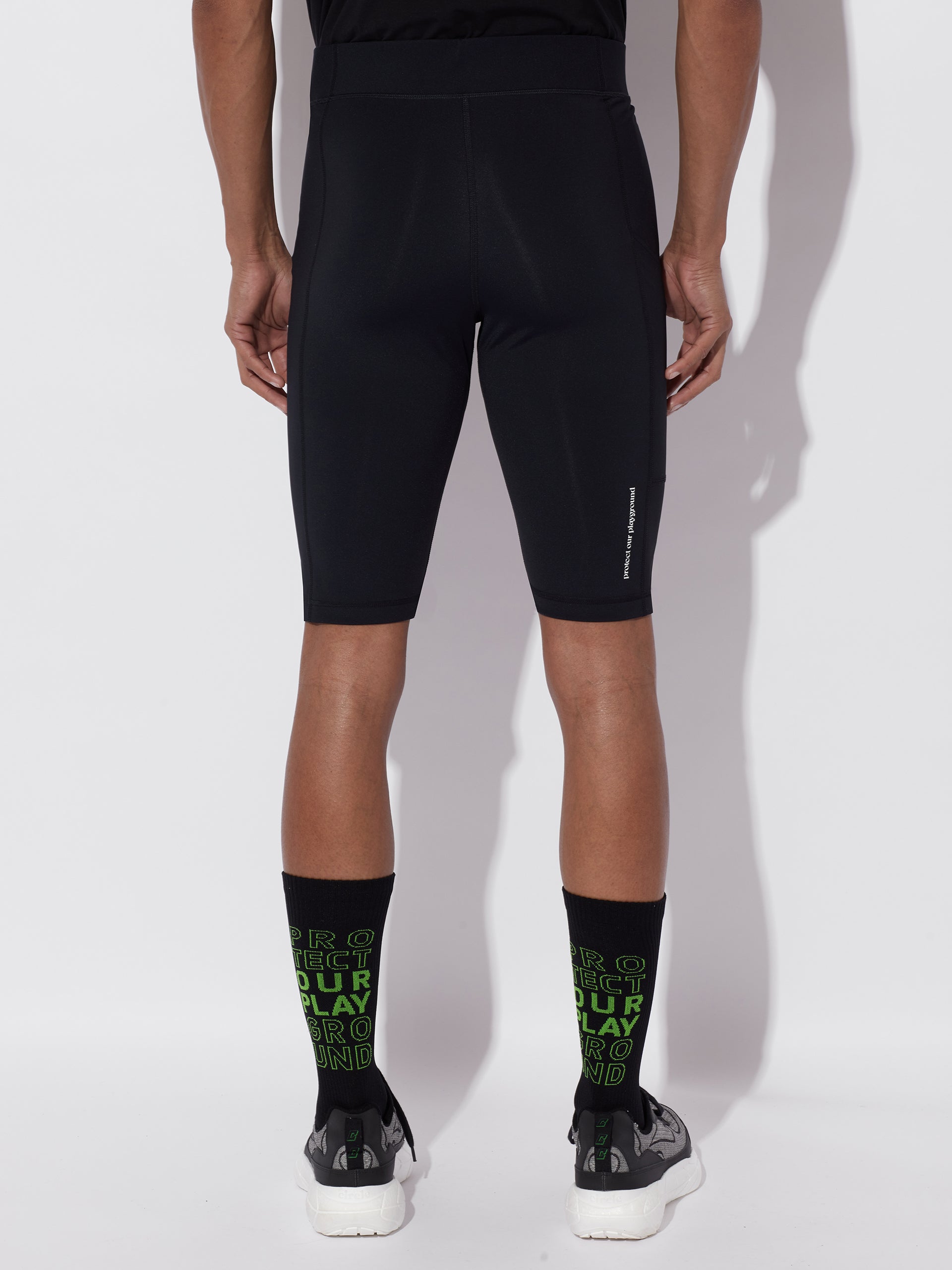 circle-sportswear-short-de-compression-hit-the-road image 5