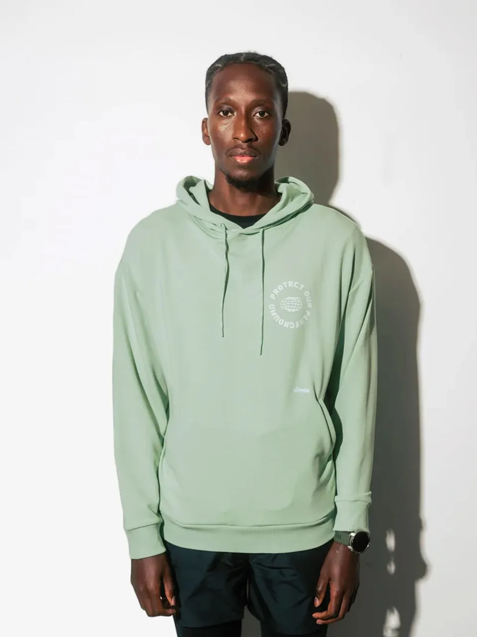 circle-sportswear-sweat-capuche-get-lucky-limited-edition-coloris-sage image 1