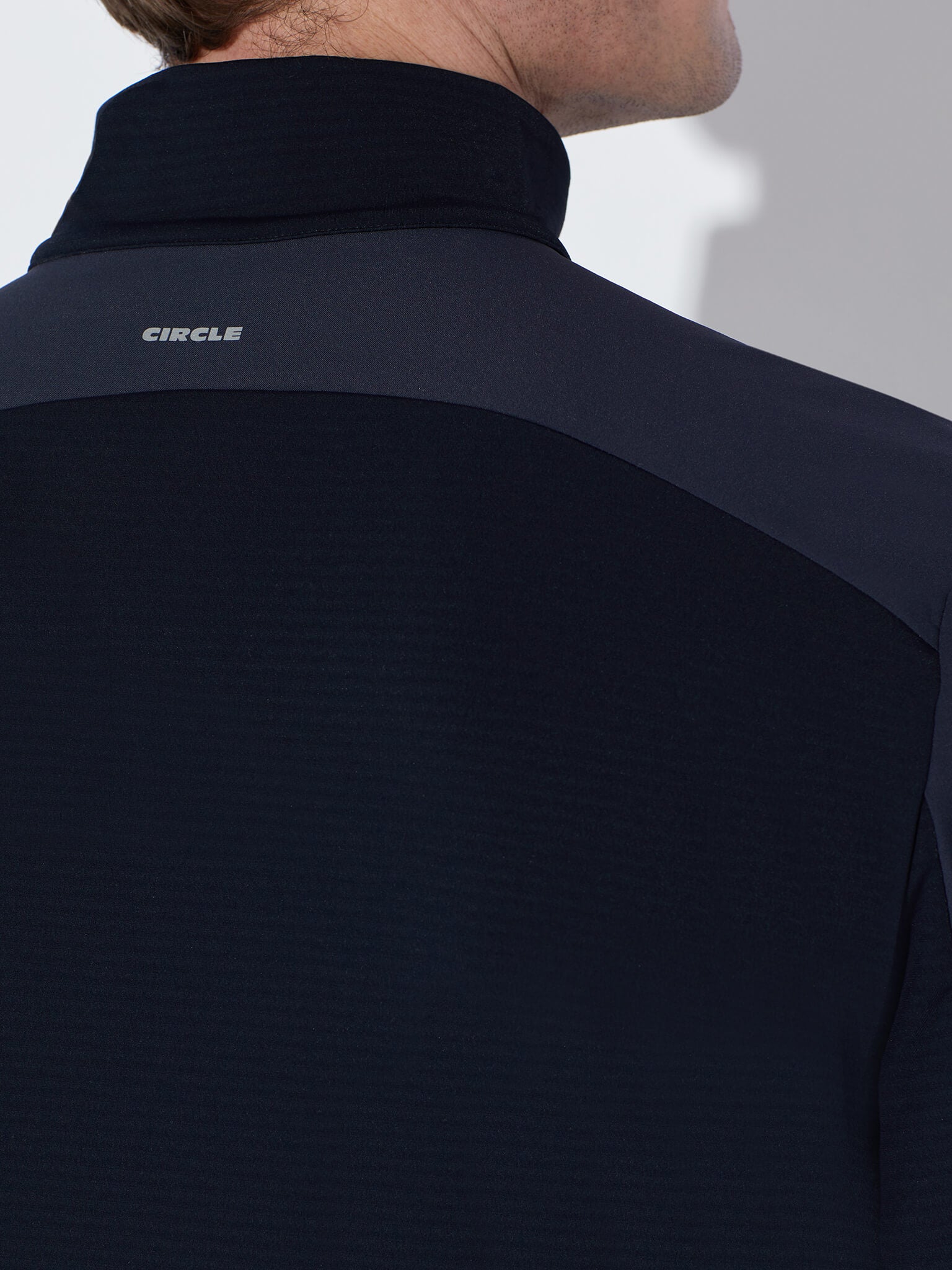 circle-sportswear-seconde-couche-winter-layer-homme-2-0-manches-longues-seamless image 5