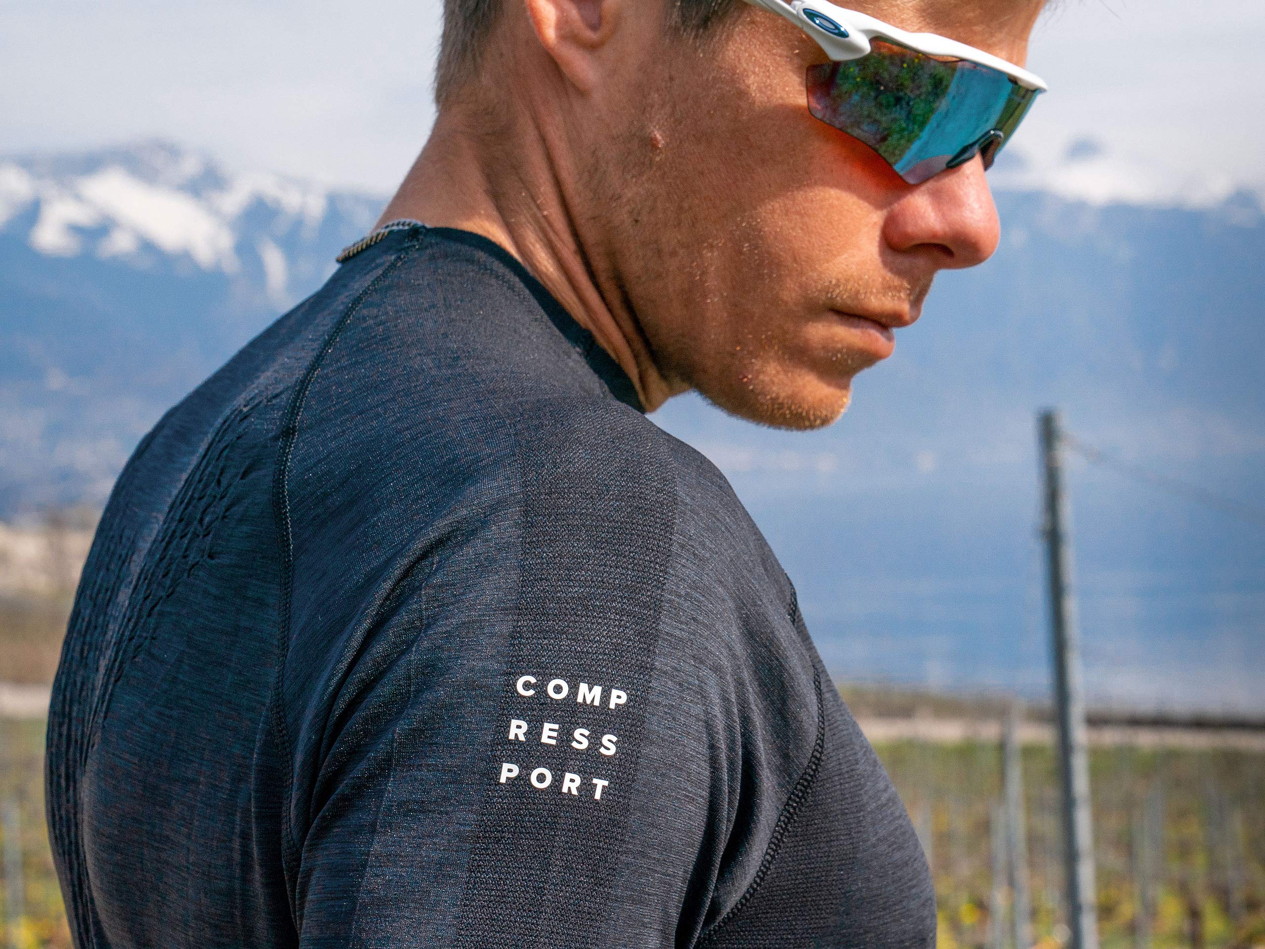 compressport-training-ls-t-shirt-t-shirt-sport-manches-longues-sans-coutures-adu image 6
