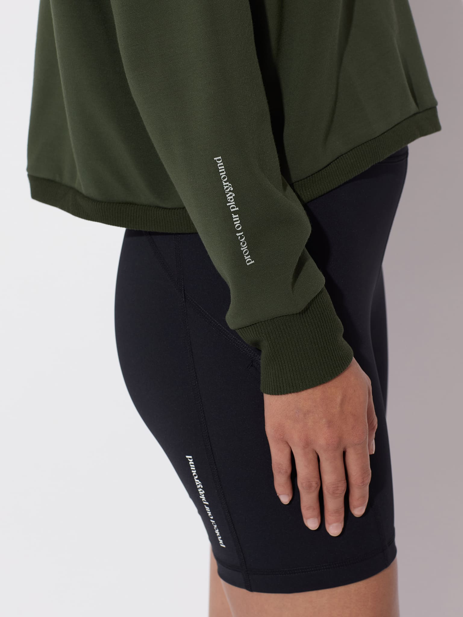 circle-sportswear-sweat-court-get-lucky-femme-col-rond-et-d-coupe-dos-singuli-re image 3