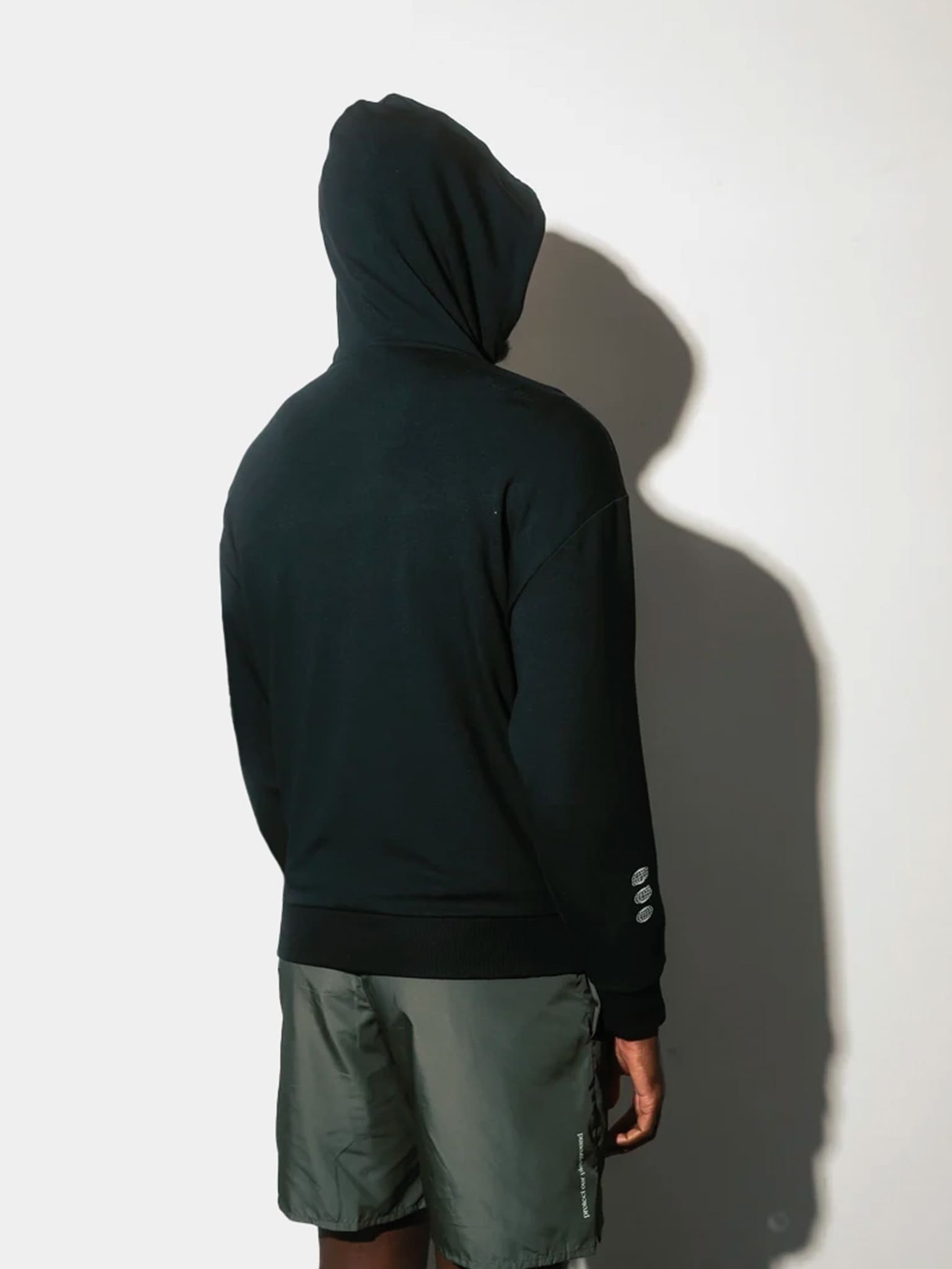 circle-sportswear-sweat-capuche-get-lucky-limited-edition-coloris-sage image 6