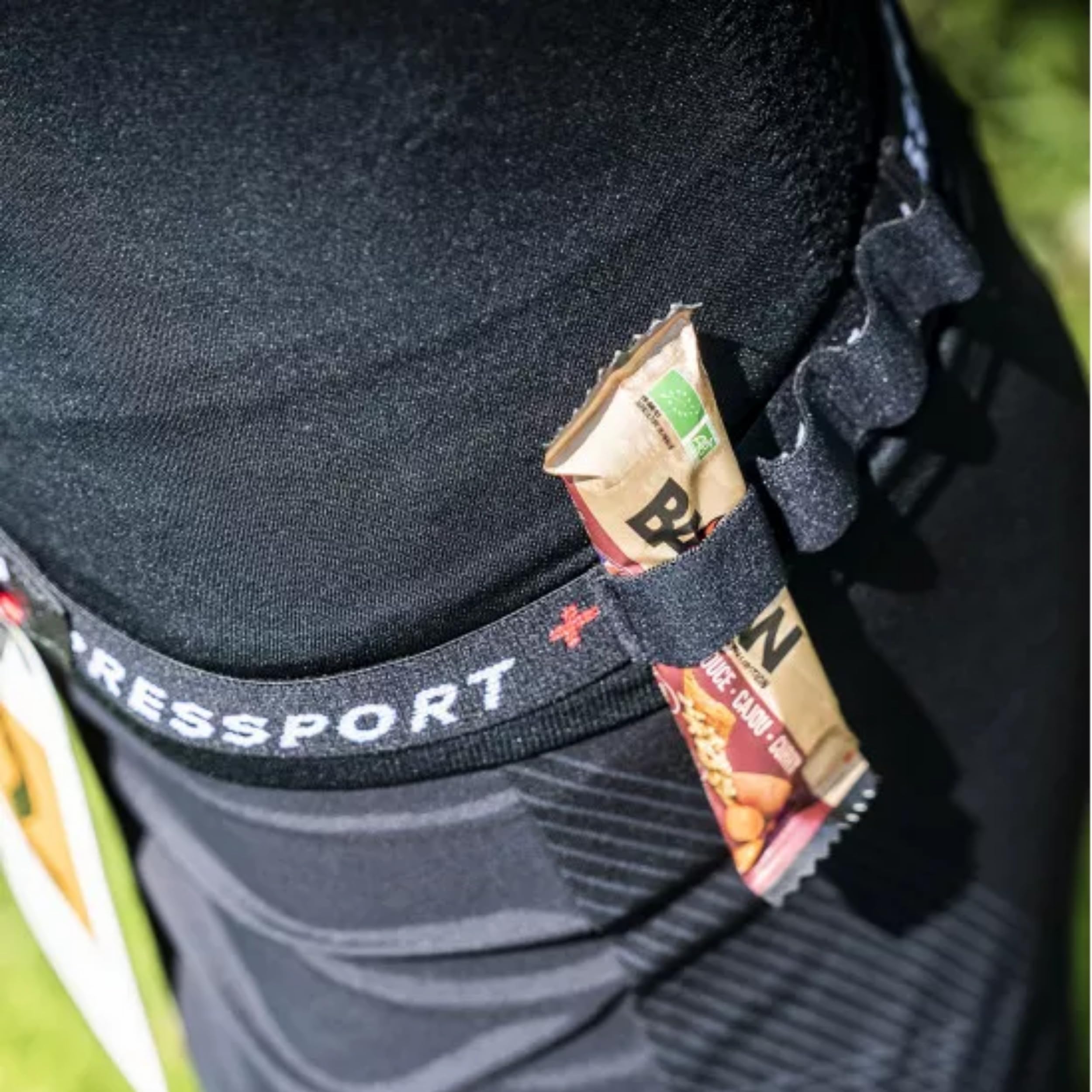 compressport-race-belt-ceinture-porte-dossard-running-v-lo-triathlon-8-gels image 2