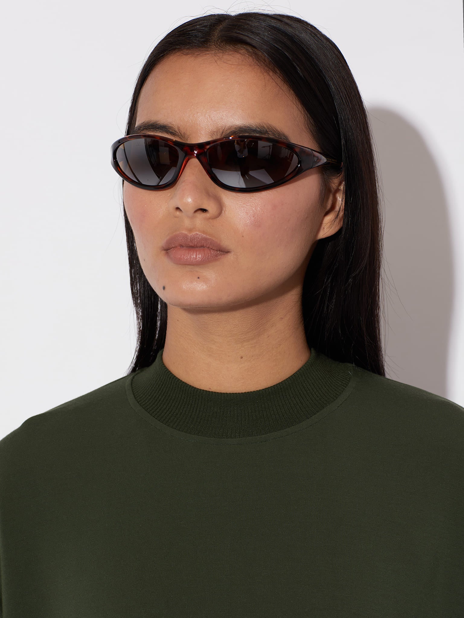 circle-sportswear-sweat-court-get-lucky-femme-col-rond-et-d-coupe-dos-singuli-re image 2