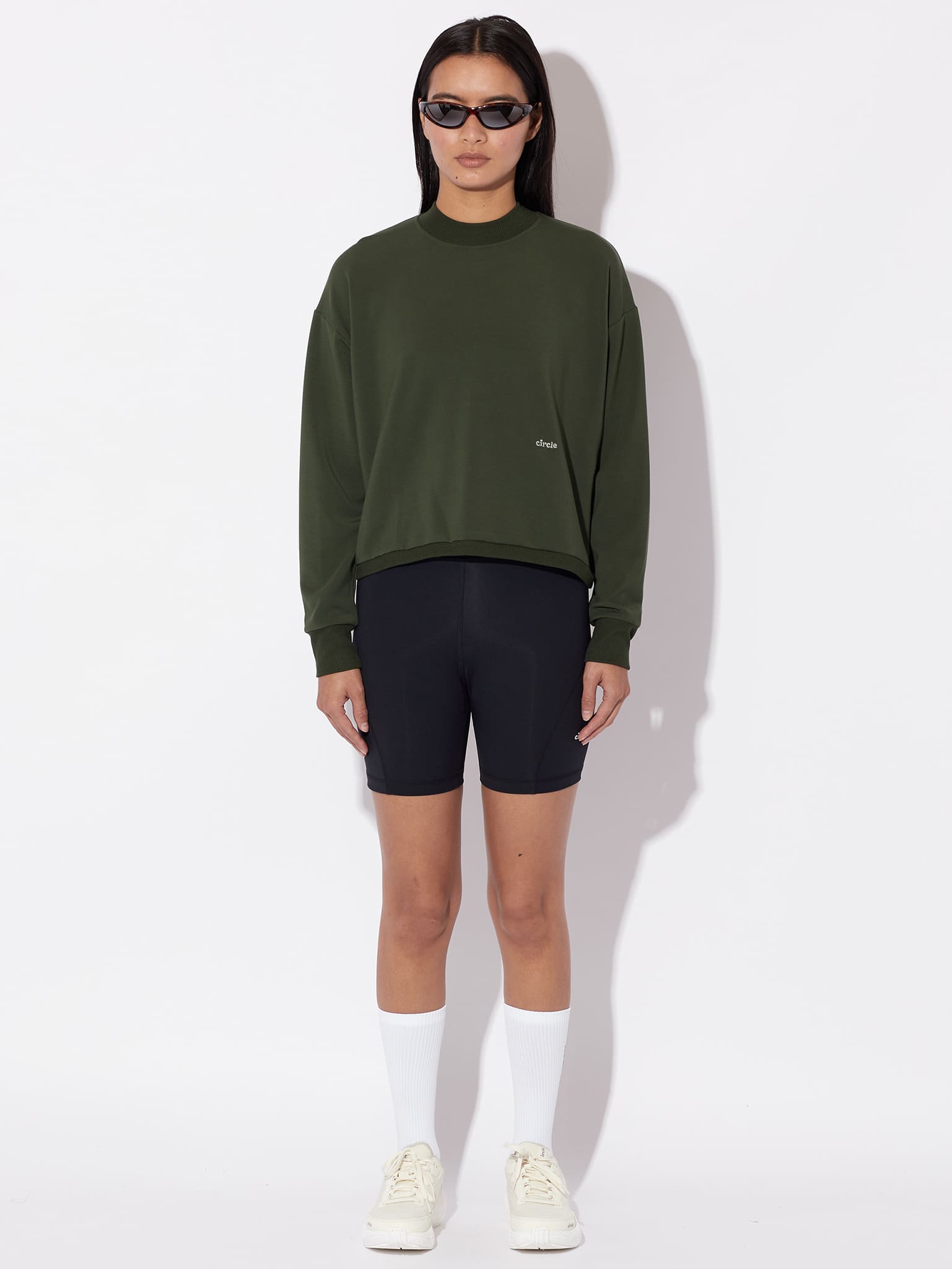 circle-sportswear-sweat-court-get-lucky-femme-col-rond-et-d-coupe-dos-singuli-re image 5