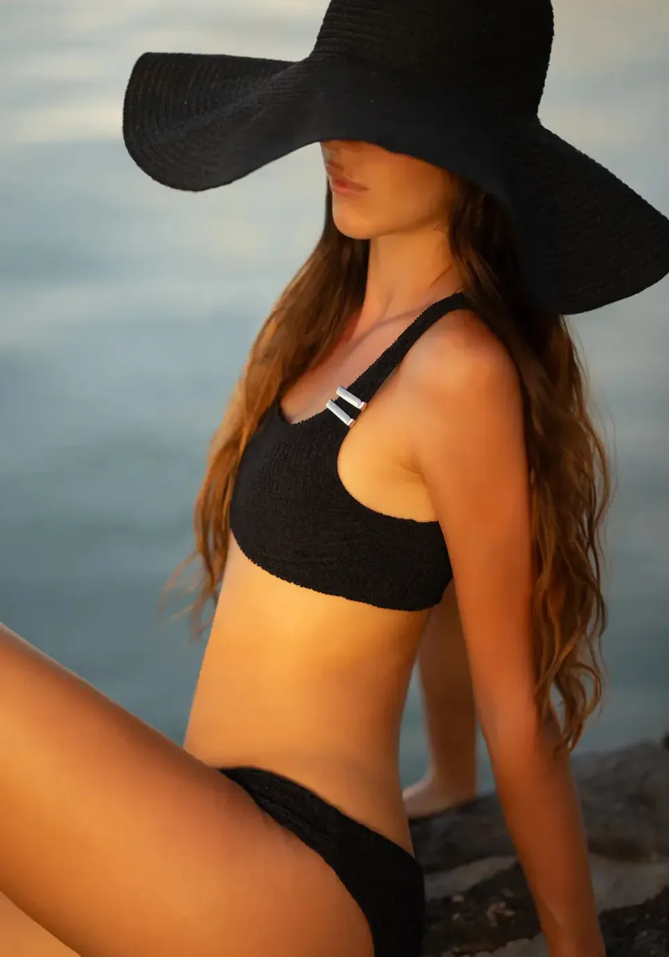 luz-collections-x-the-kooples-haut-de-maillot-deux-pi-ces-asym-trique-noir-textu image 1