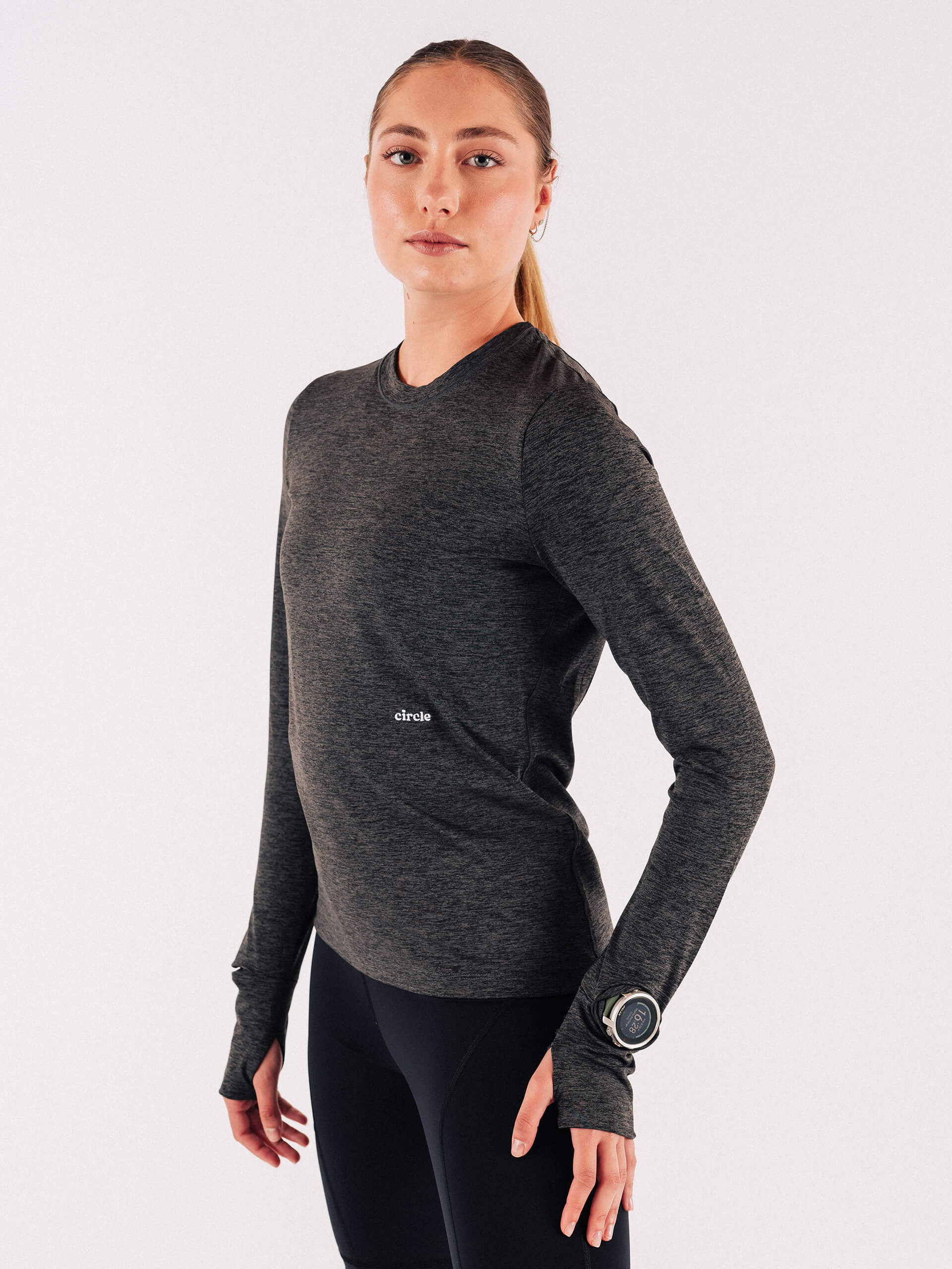 circle-sportswear-t-shirt-manches-longues-motivation-femme-granite-grey-thermor- image 3
