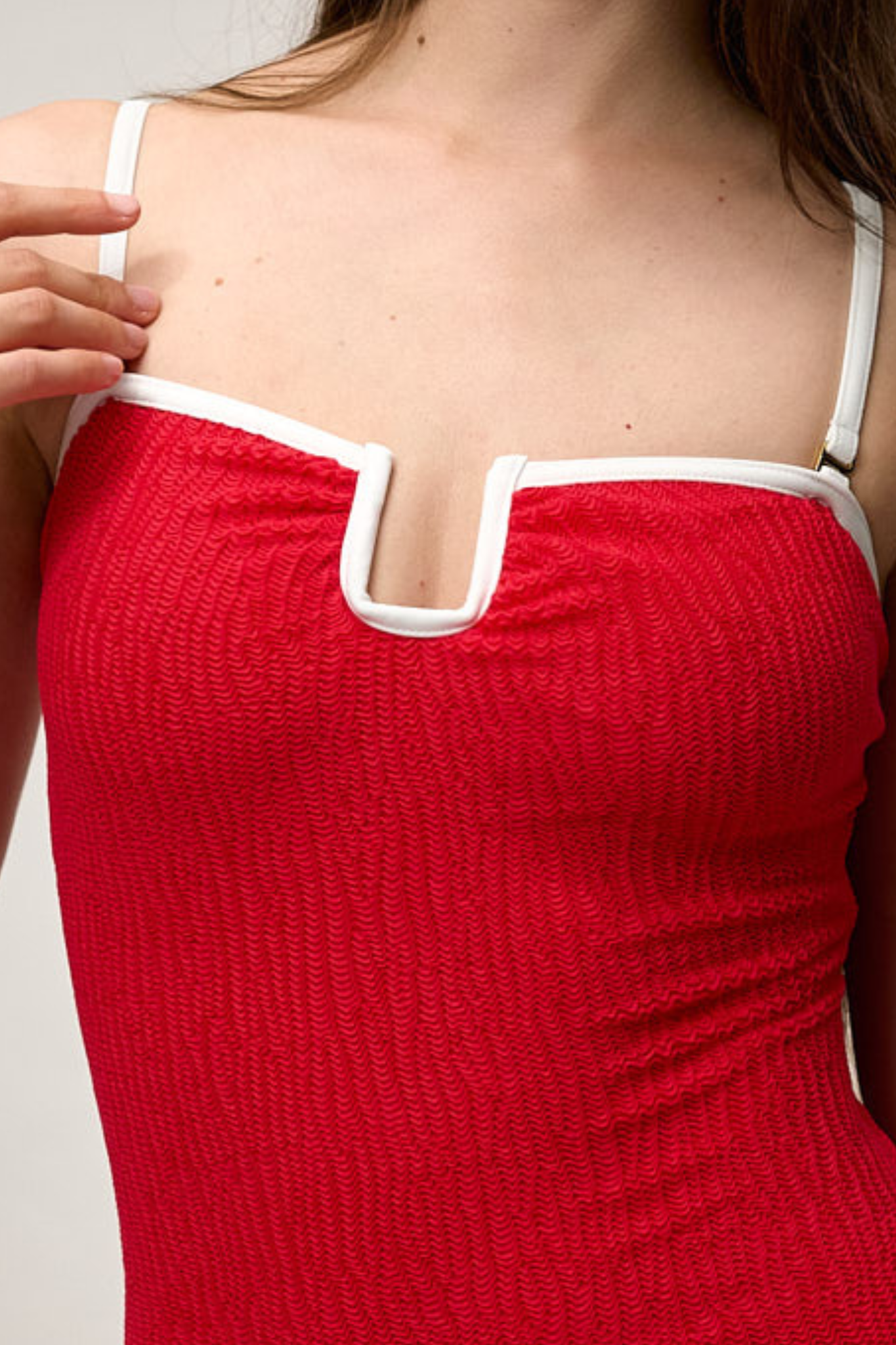 luz-collections-eugenie-maillot-de-bain-une-pi-ce-textur-rouge-blanc image 5