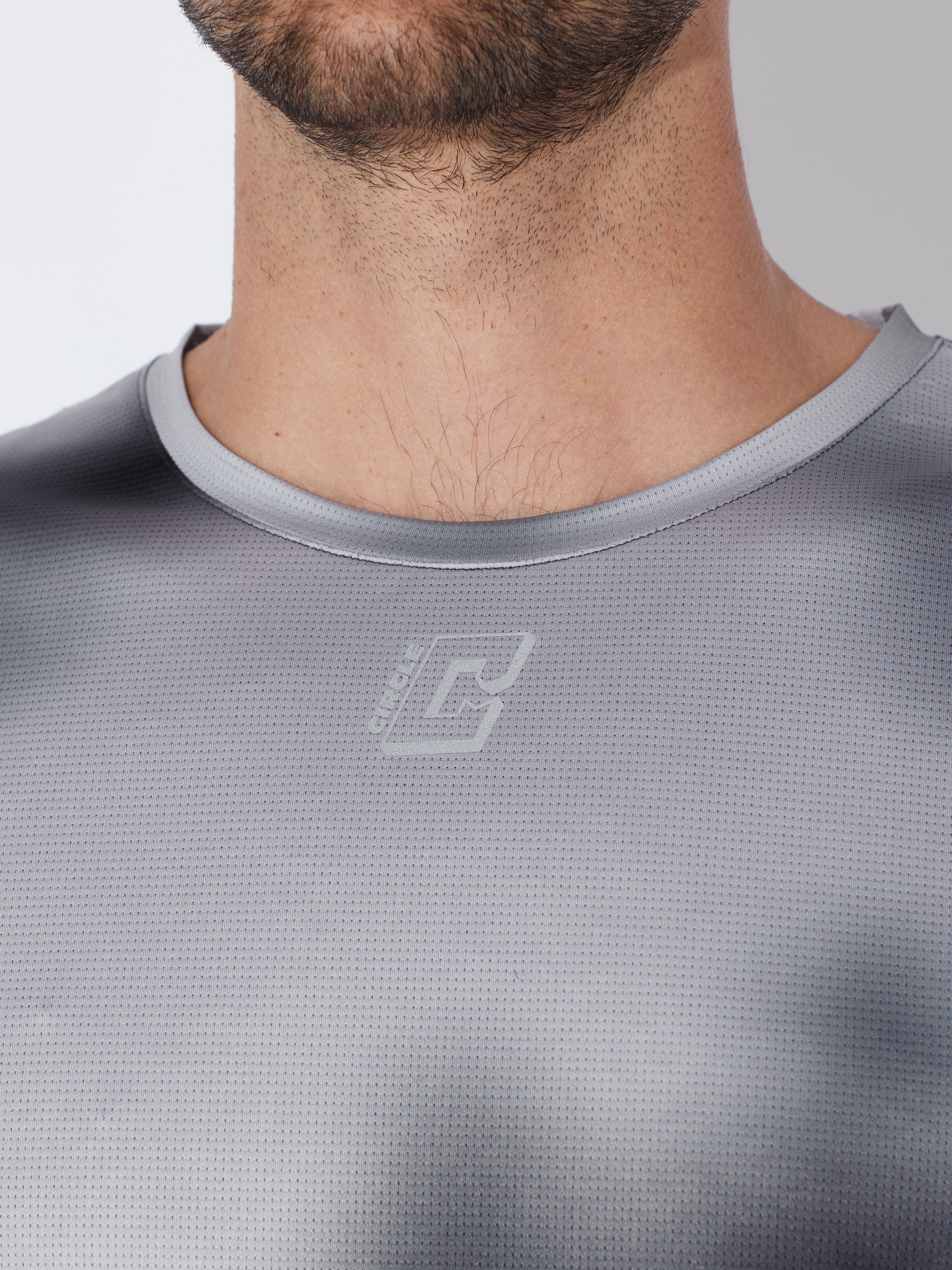 circle-sportswear-t-shirt-legend-race-homme image 7