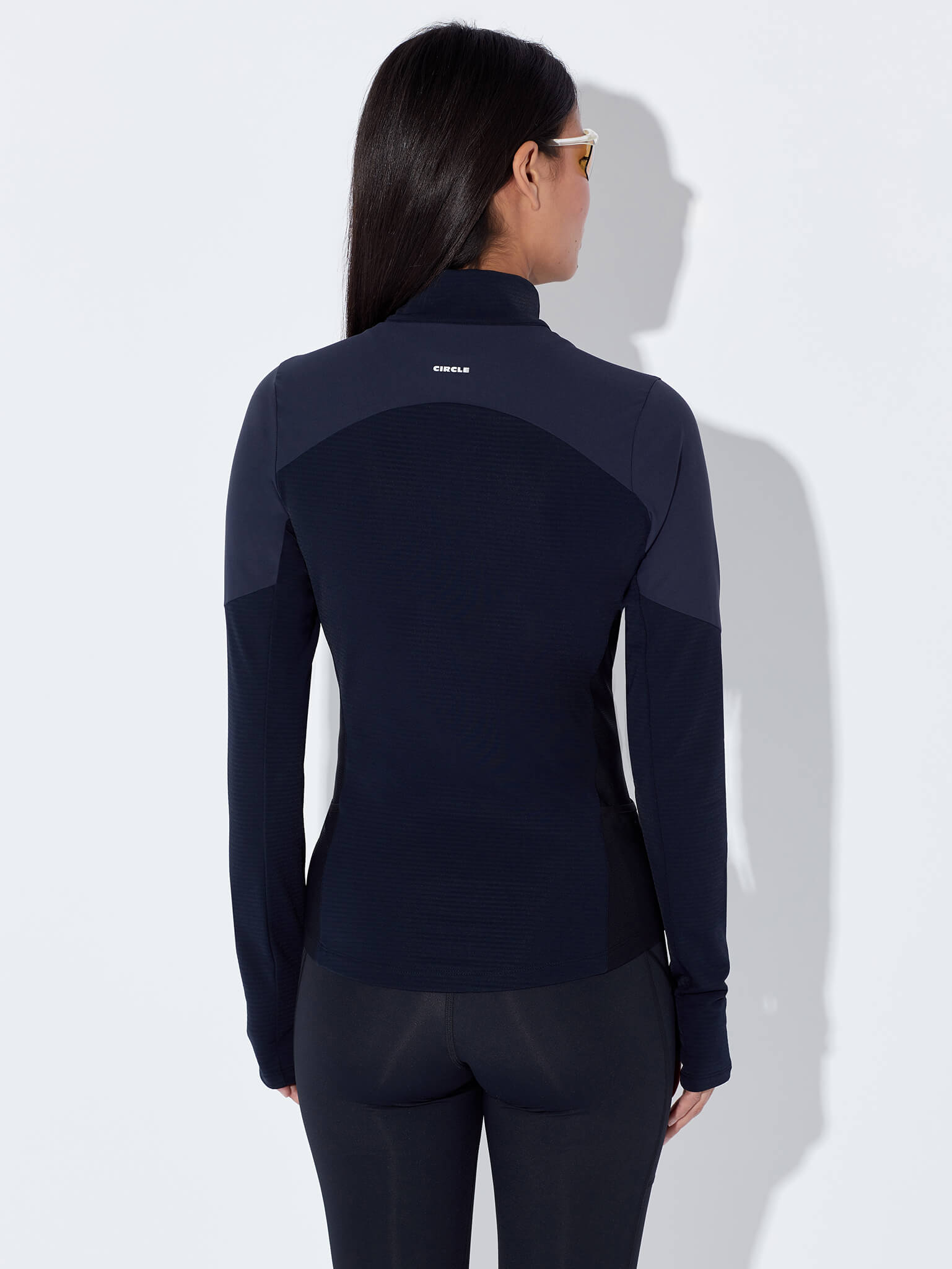 circle-sportswear-seconde-couche-winter-layer-femme-2-0-collection-legend-mesh-h image 3