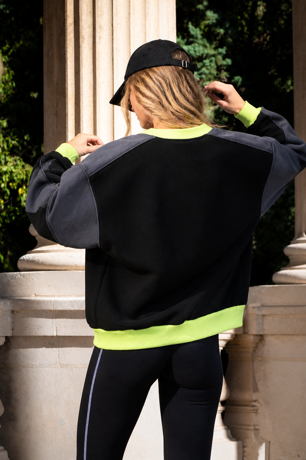 luz-collections-vahena-bomber-oversize-color-block-noir-gris-anis image 2