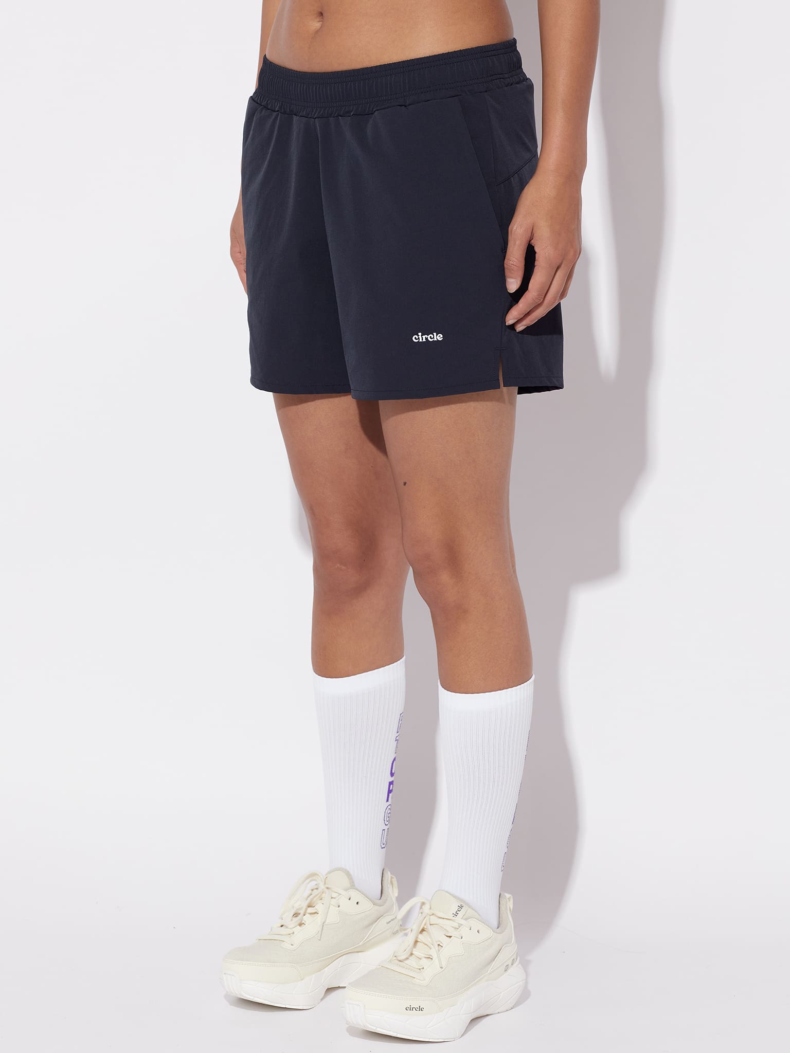 circle-sportswear-short-active-femme-poche-zipp-e-double-s-chage-rapide image 2