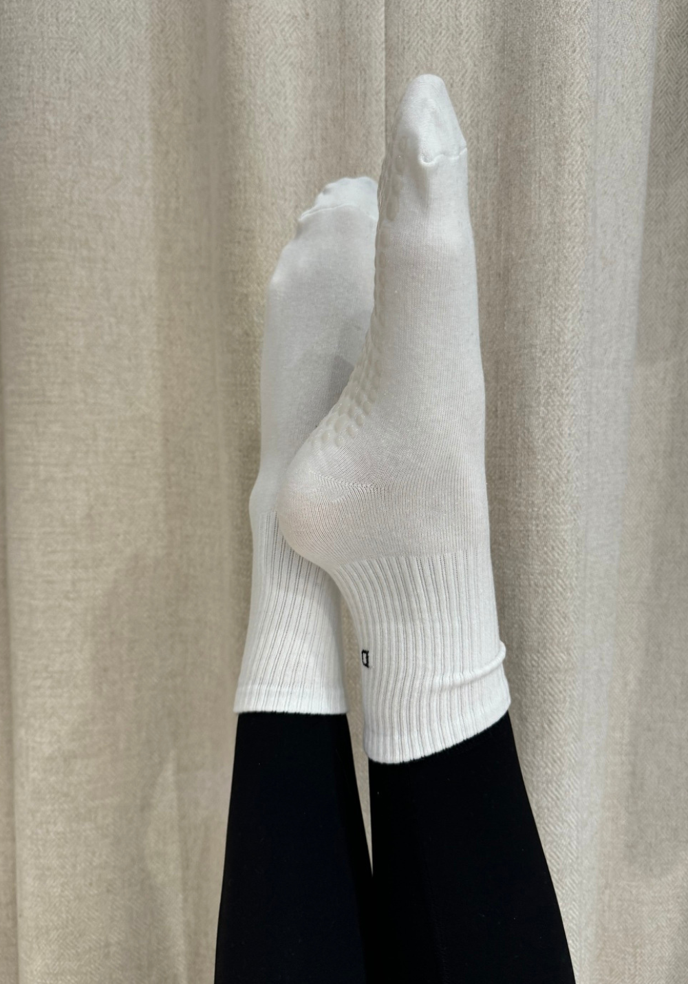 luz-collections-chaussettes-blanches-do-it-anti-d-rapantes-maille-respirante image 3