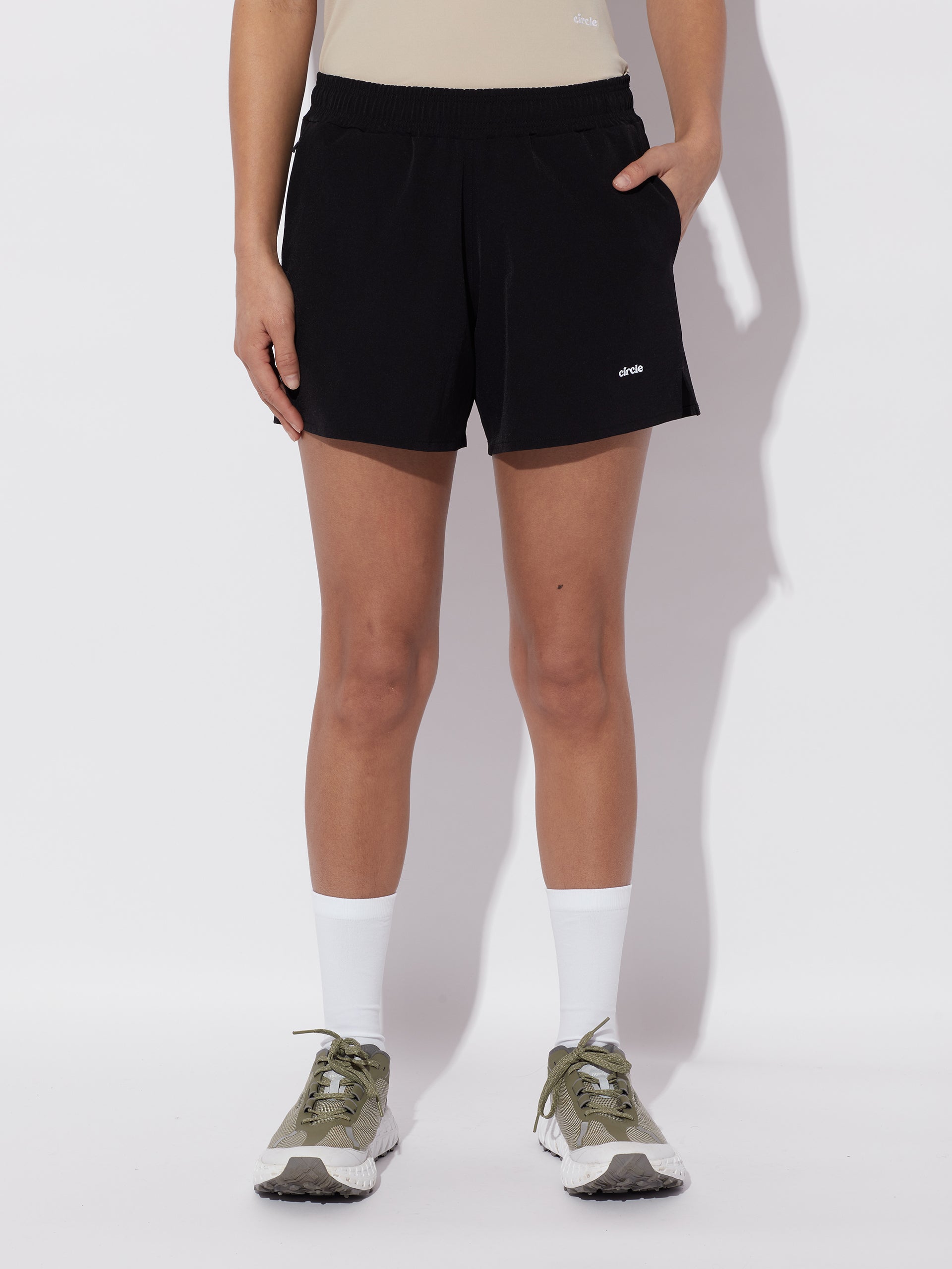 circle-sportswear-short-active-femme-poche-zipp-e-double-s-chage-rapide image 6