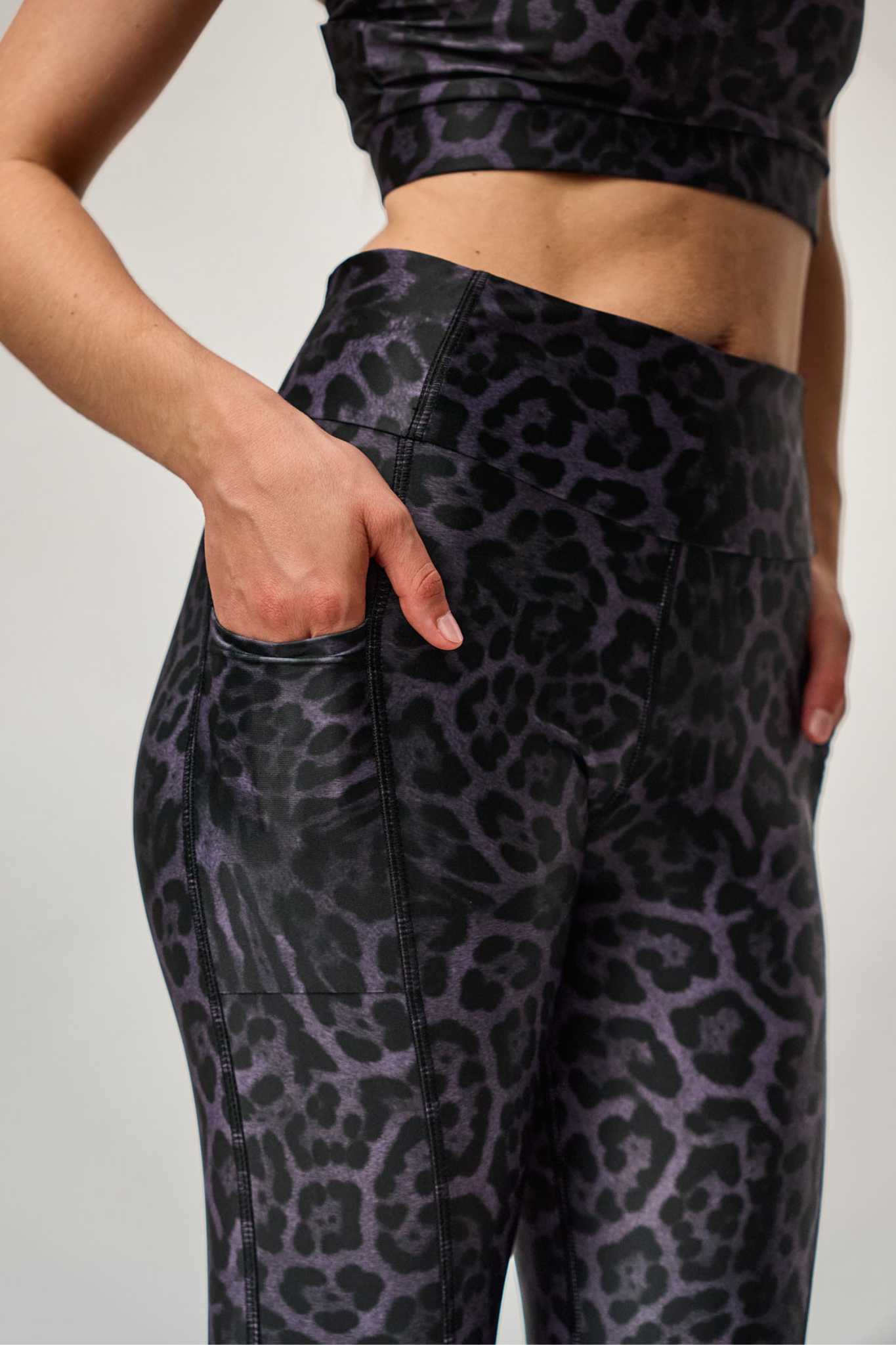 luz-collections-legging-lou-panth-re-violet image 1