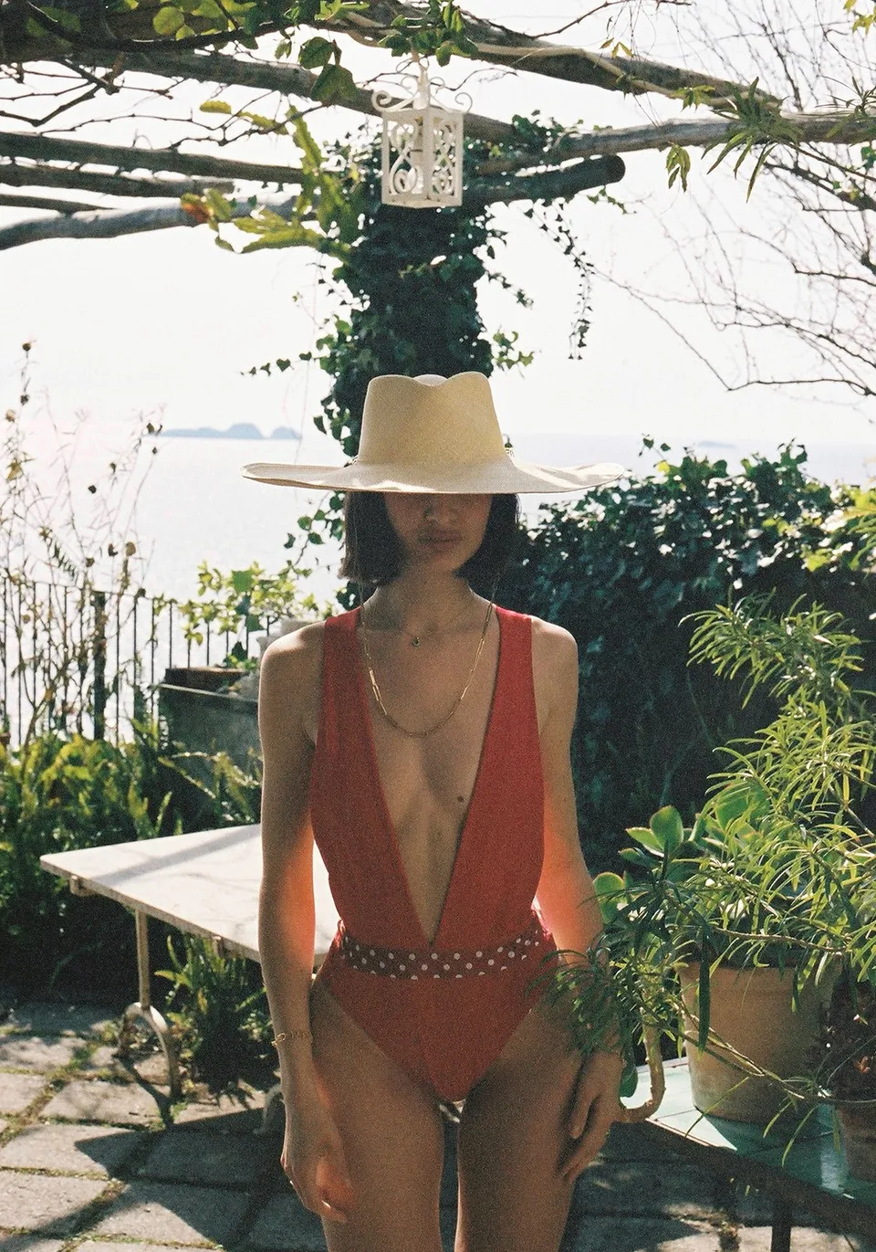luz-collections-cesar-maillot-une-pi-ce-rouge-pois-blanc-d-collet image 1
