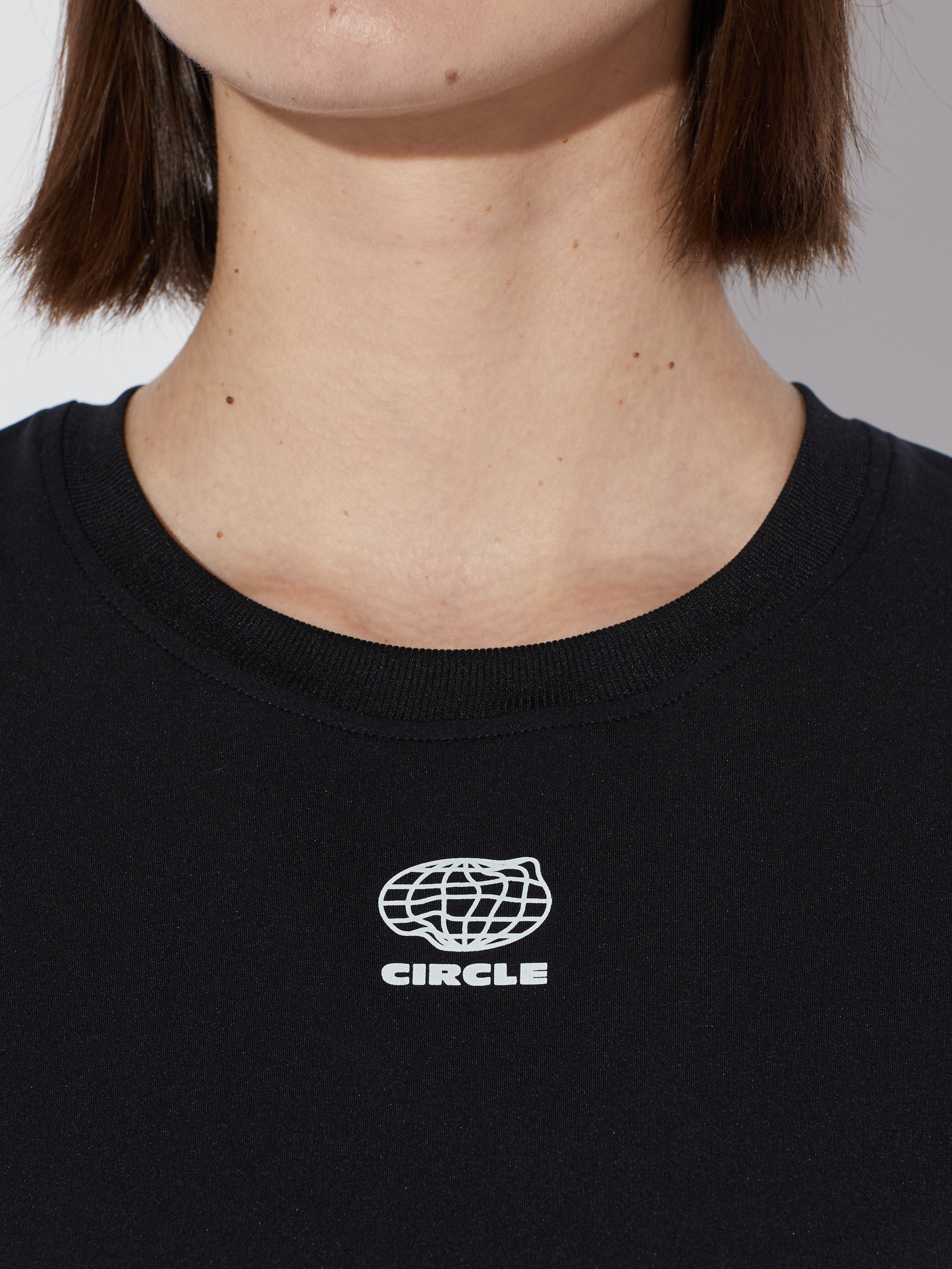 circle-sportswear-crop-top-smooth-operator-2-0-brassi-re-courte-l-g-re-en-maille image 3