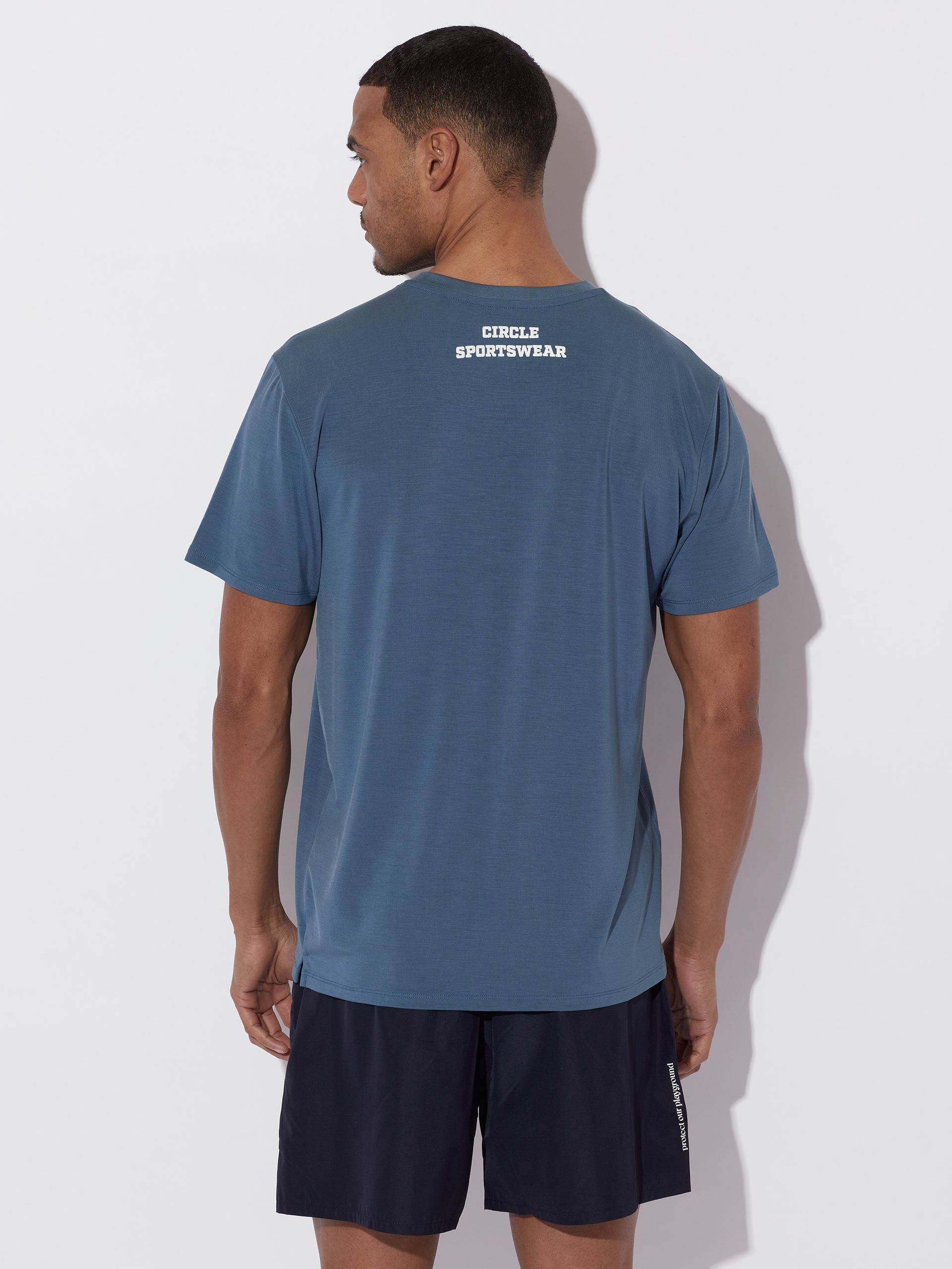 circle-sportswear-t-shirt-iconic-circle-paris-ultra-l-ger-mati-res-recycl-es image 4