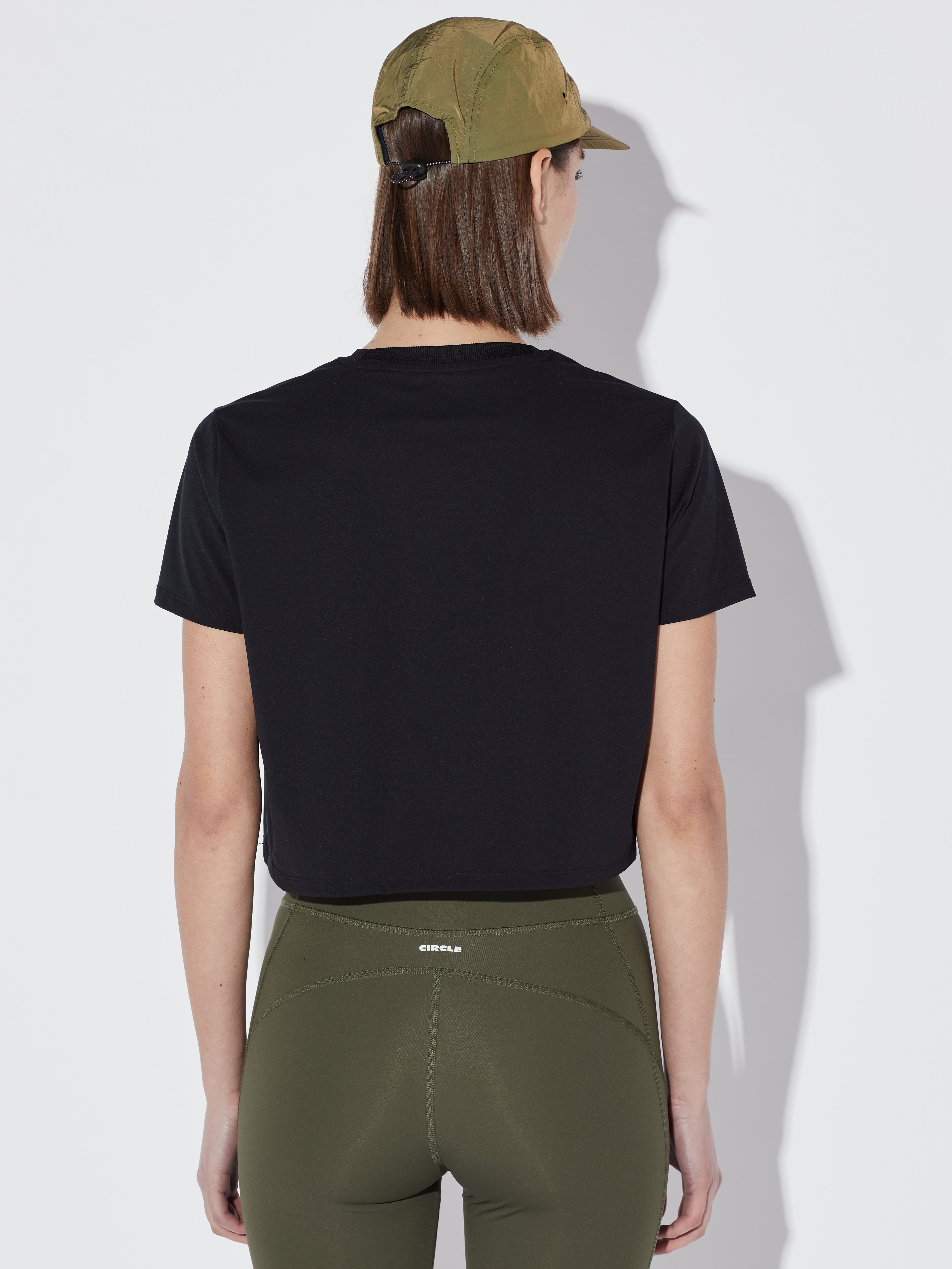 circle-sportswear-crop-top-smooth-operator-2-0-brassi-re-courte-l-g-re-en-maille image 5