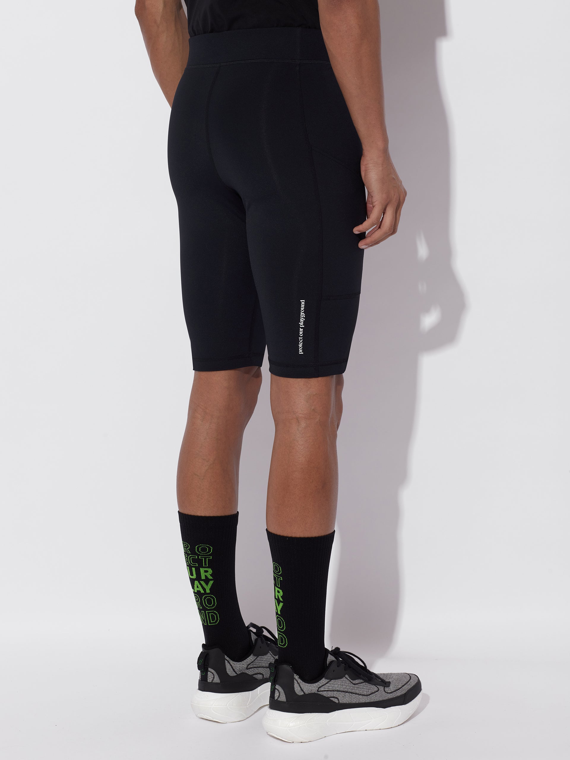 circle-sportswear-short-de-compression-hit-the-road image 3