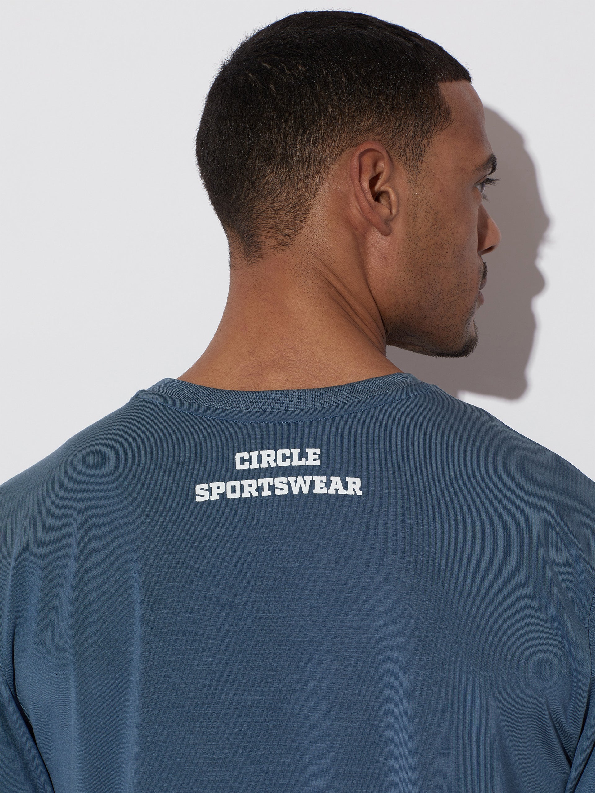 circle-sportswear-t-shirt-iconic-circle-paris-ultra-l-ger-mati-res-recycl-es image 3