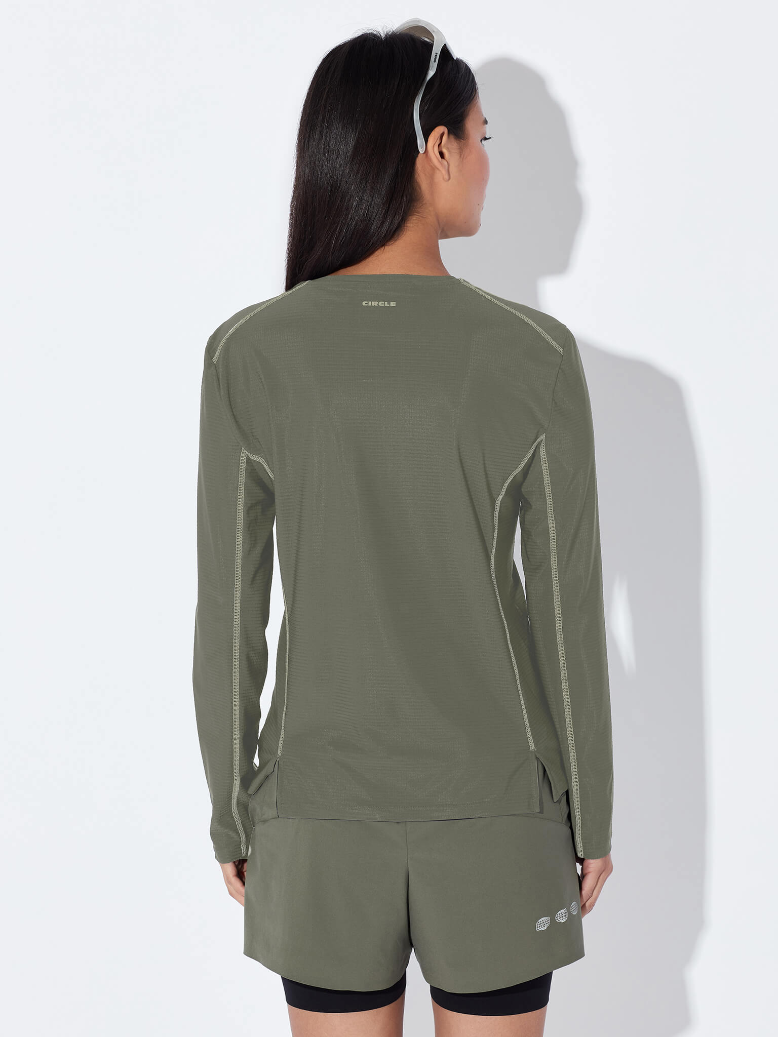 circle-sportswear-t-shirt-manches-longues-legend-femme image 4