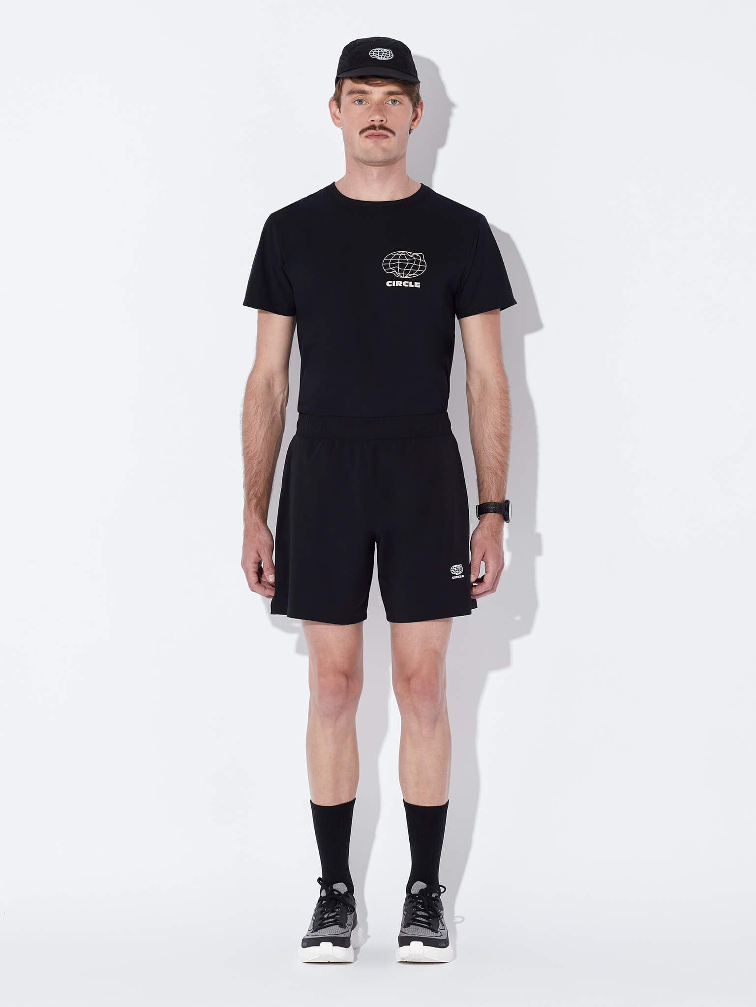 circle-sportswear-short-everystride-homme image 7