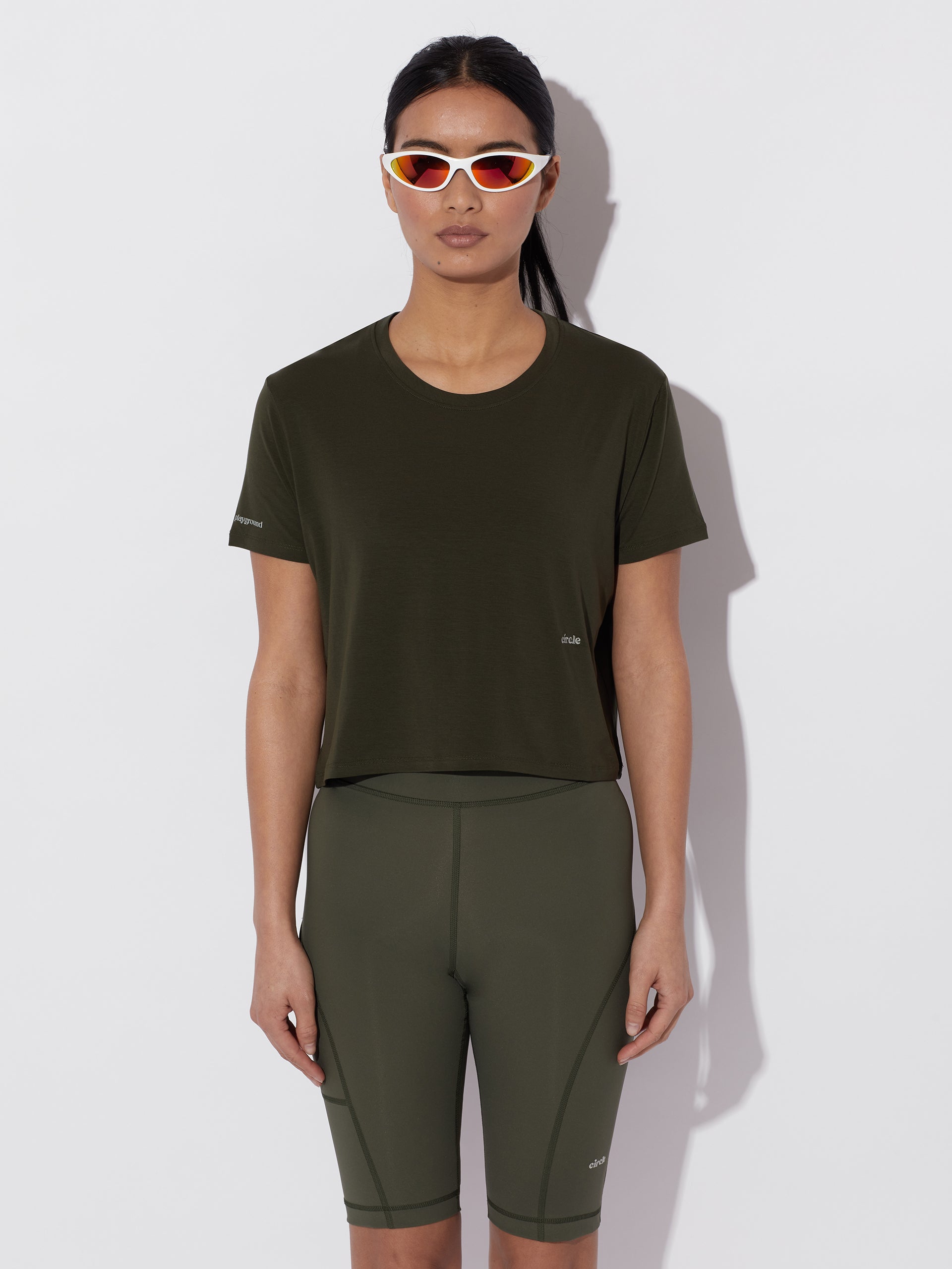 circle-sportswear-crop-top-smooth-operator-femme-oversize image 8