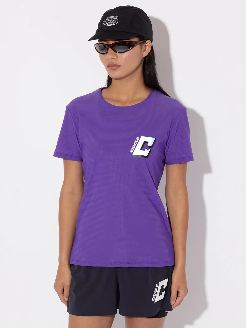 circle-sportswear-t-shirt-legend-femme image 1