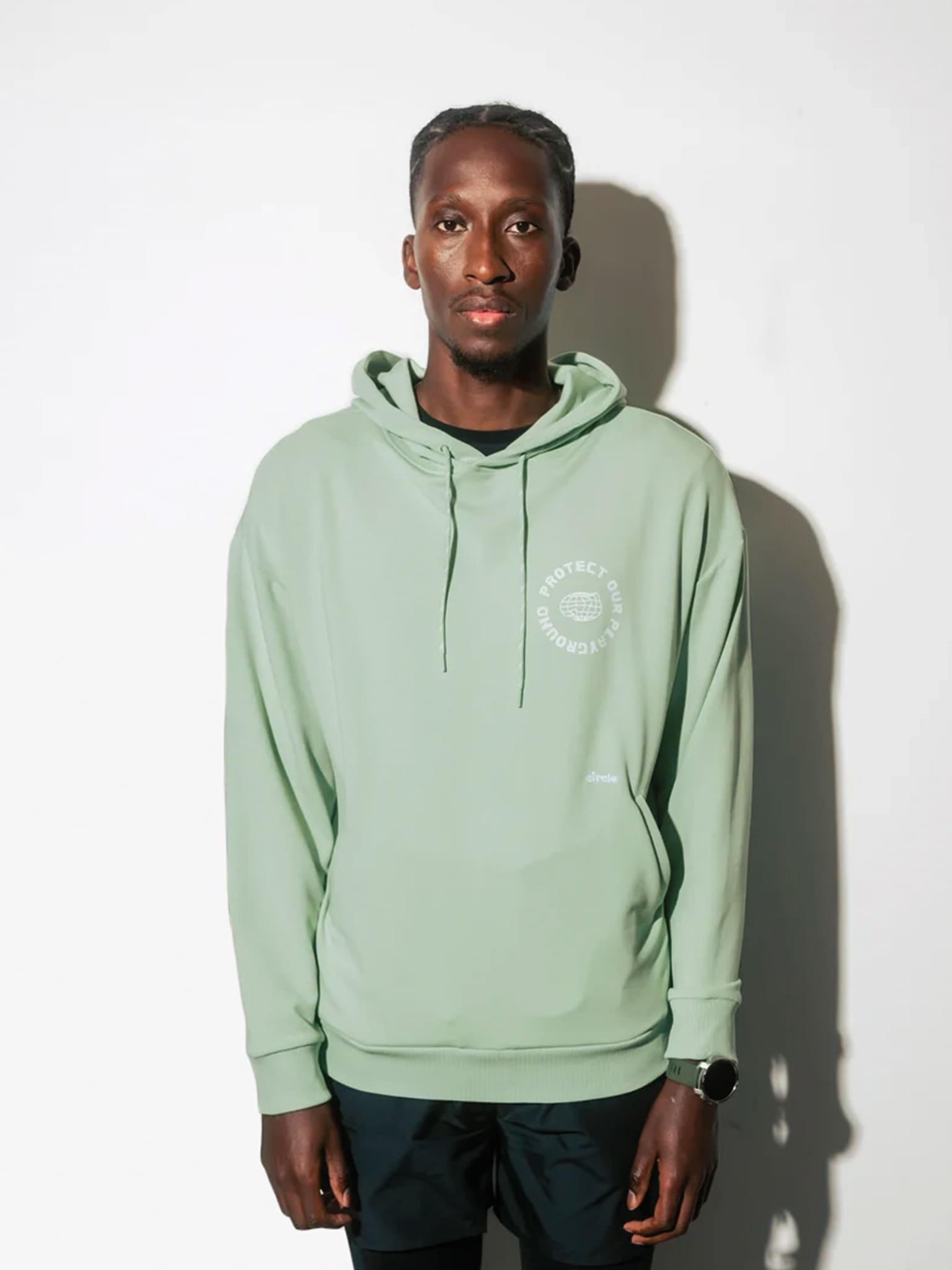 circle-sportswear-sweat-capuche-get-lucky-limited-edition-coloris-sage image 1