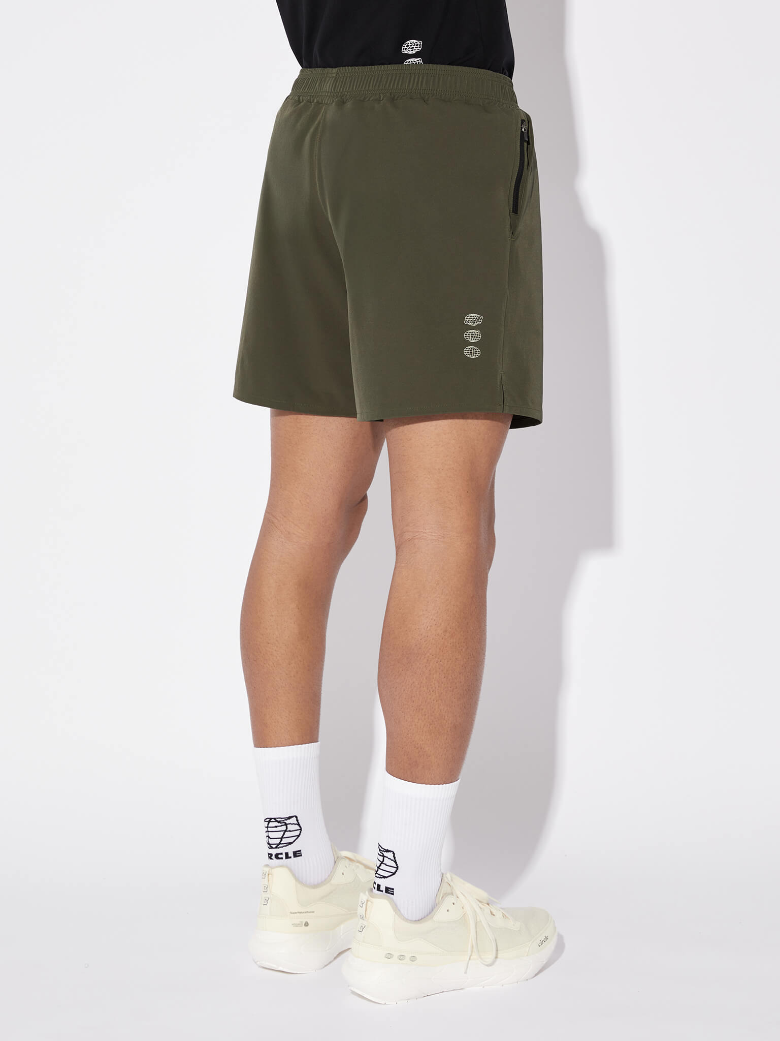 circle-sportswear-short-active-homme-short-l-ger-avec-poche-zipp-e image 3