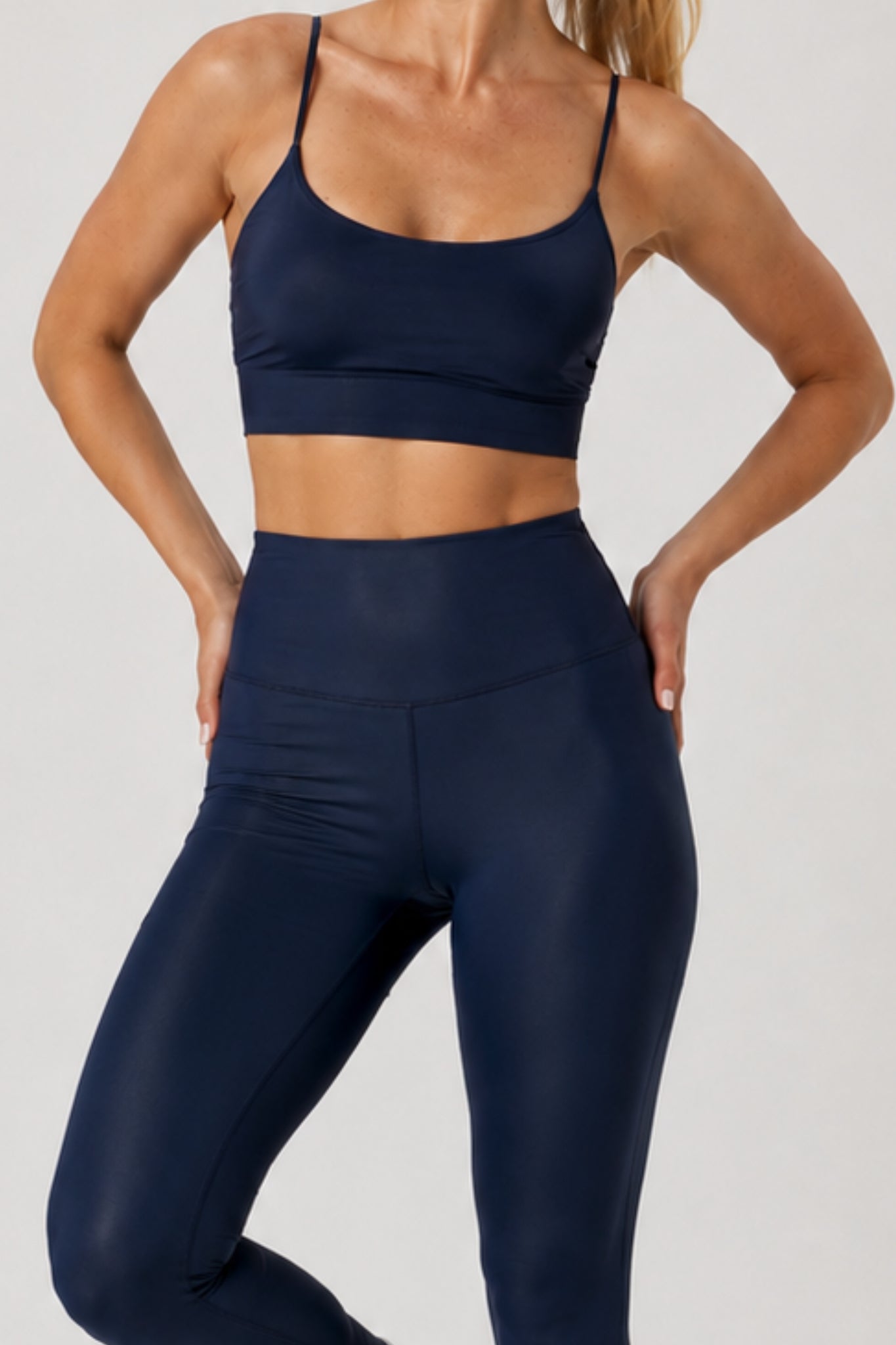 luz-collections-brassi-re-de-sport-mona-bleue-maintien-interm-diaire-bretelles-r image 2
