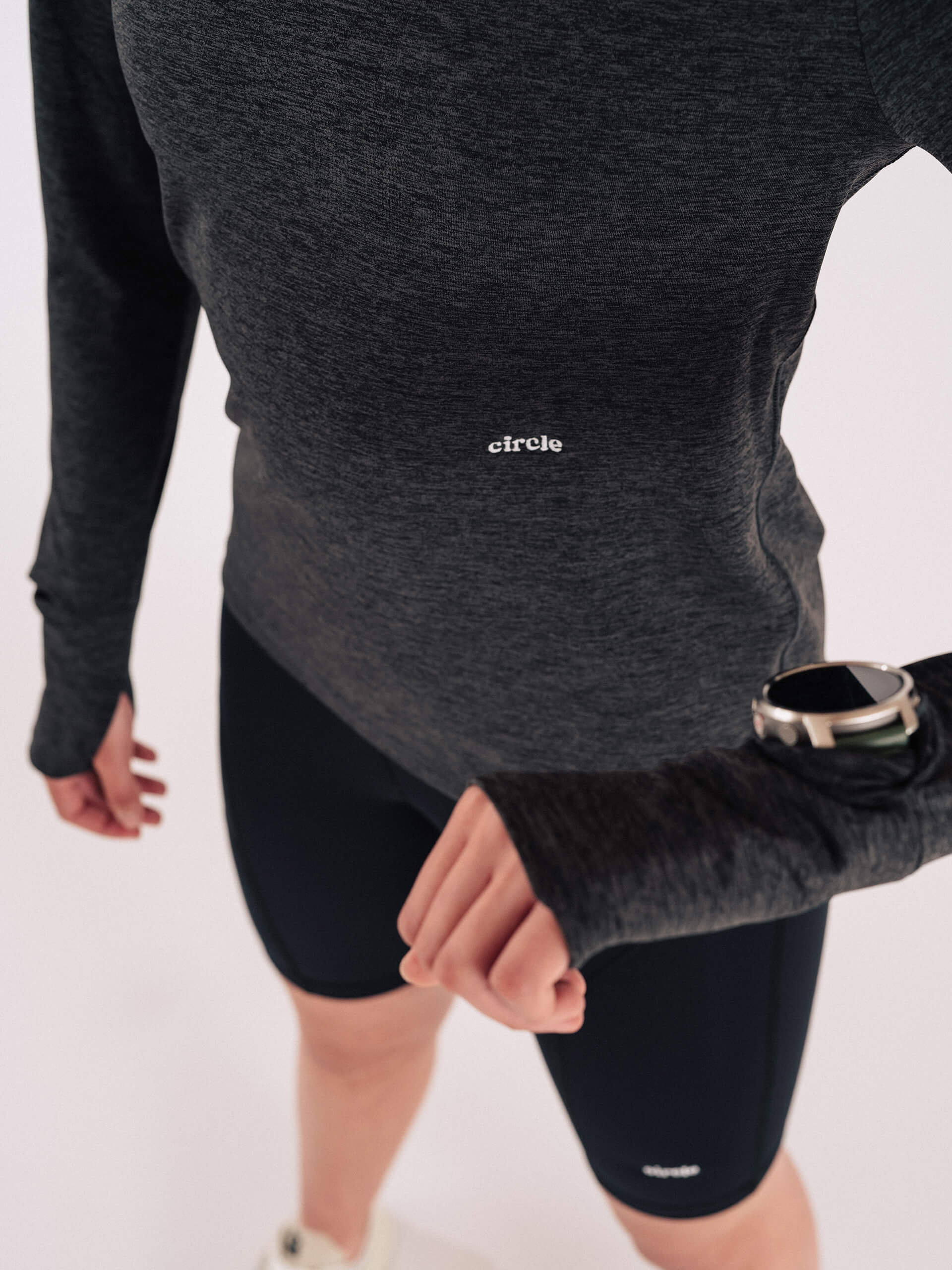 circle-sportswear-t-shirt-manches-longues-motivation-femme-granite-grey-thermor- image 2