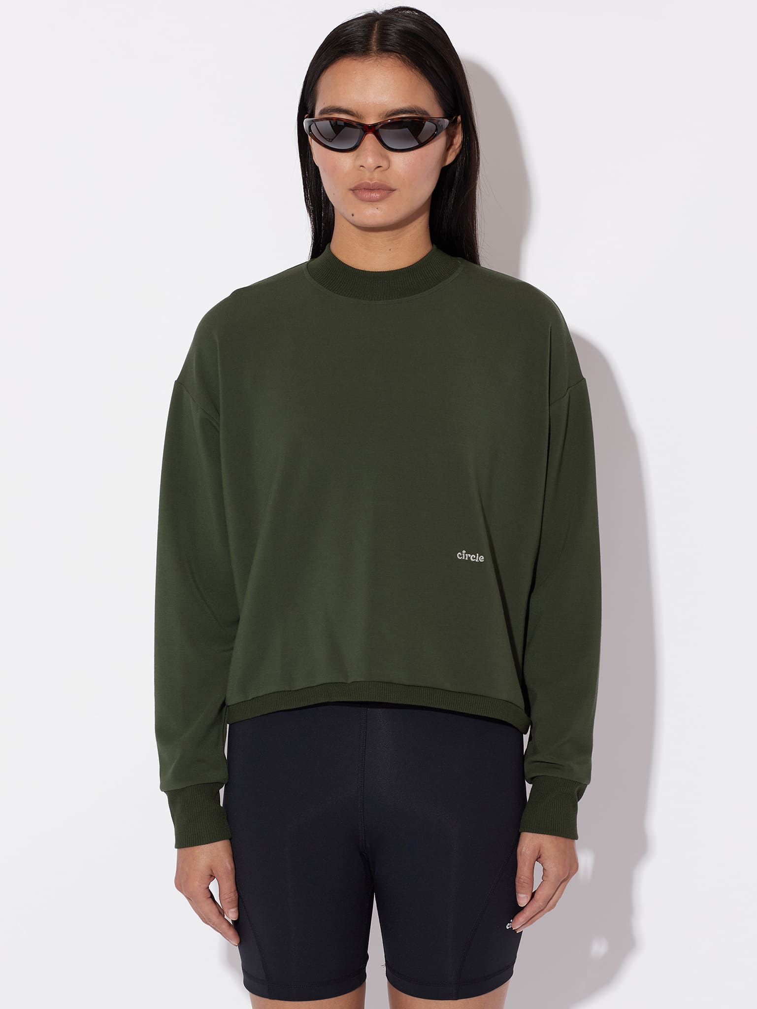 circle-sportswear-sweat-court-get-lucky-femme-col-rond-et-d-coupe-dos-singuli-re image 1