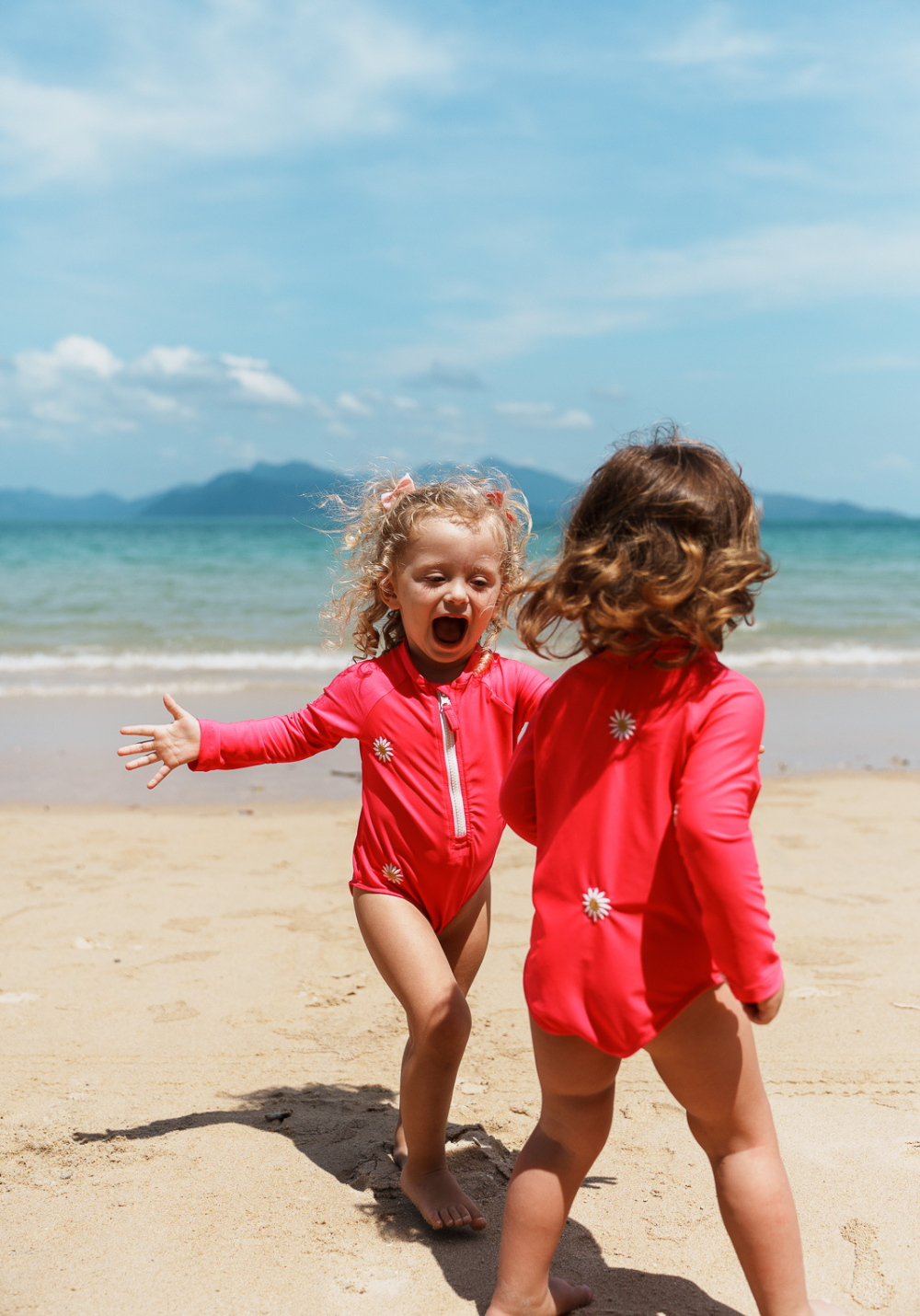 luz-collections-leo-kids-x-flolove-combinaison-anti-uv-enfant-manches-longues-ro image 2