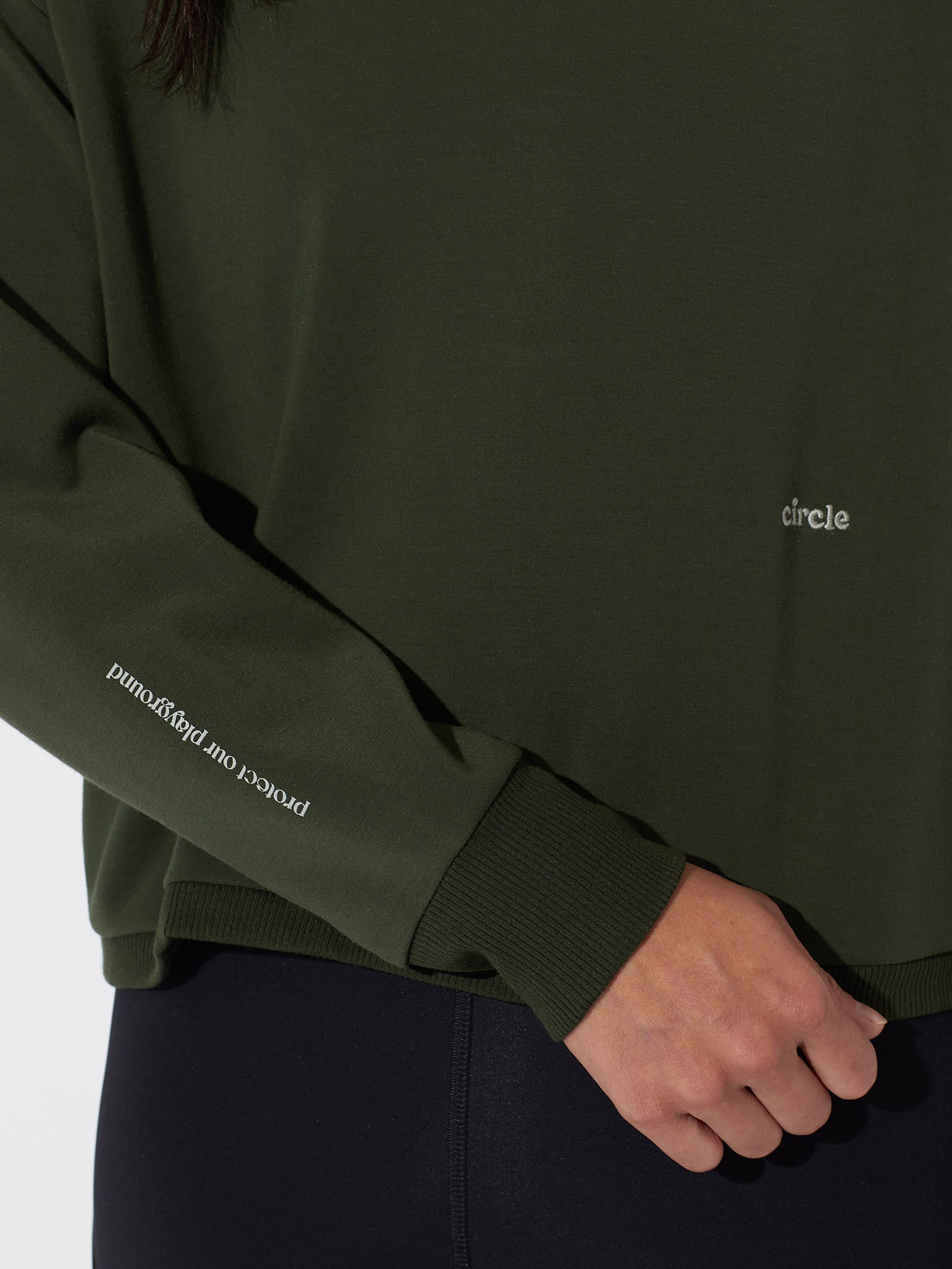 circle-sportswear-sweat-court-get-lucky-femme-col-rond-et-d-coupe-dos-singuli-re image 6