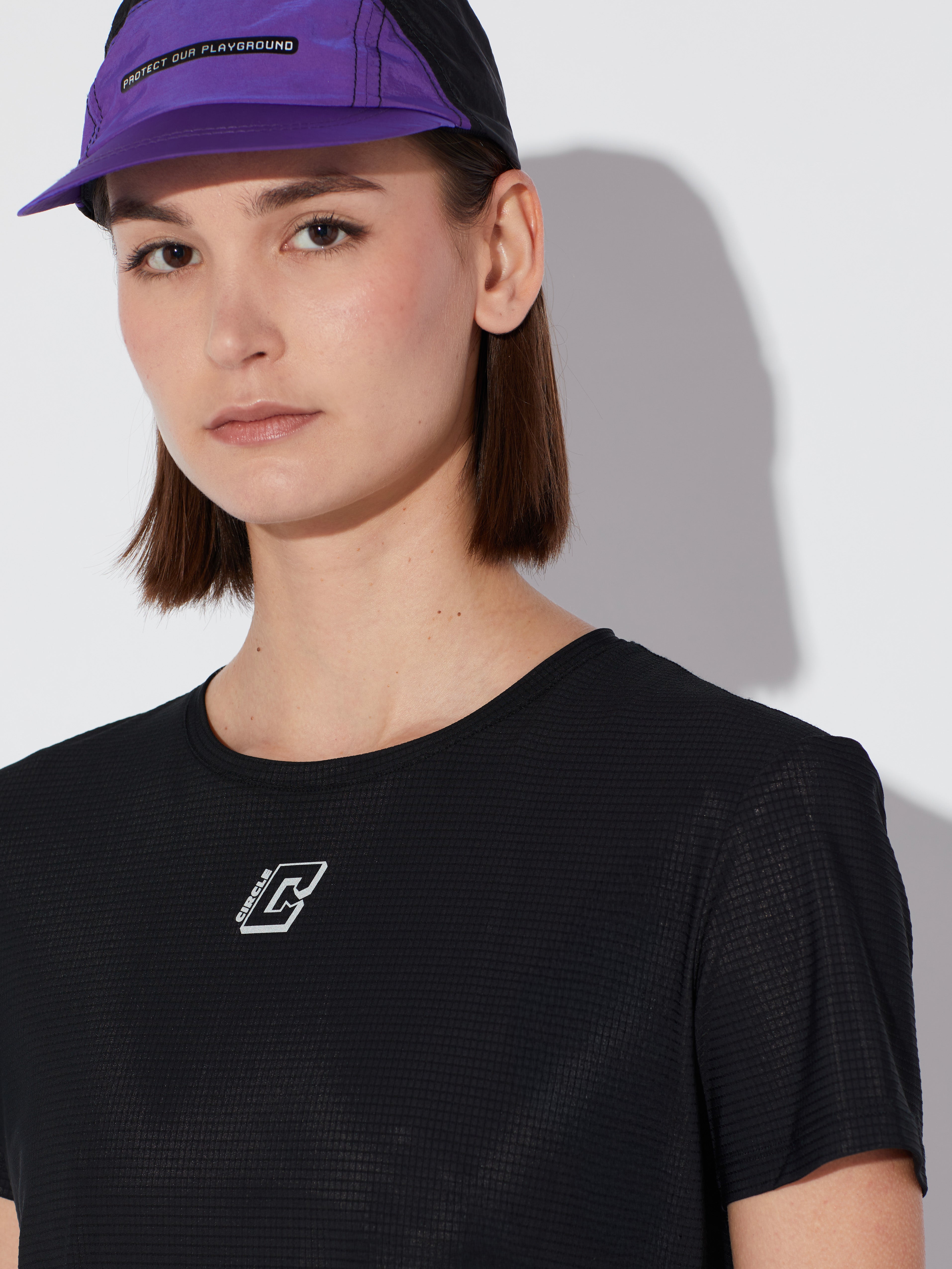 circle-sportswear-t-shirt-legend-femme-2-0 image 2